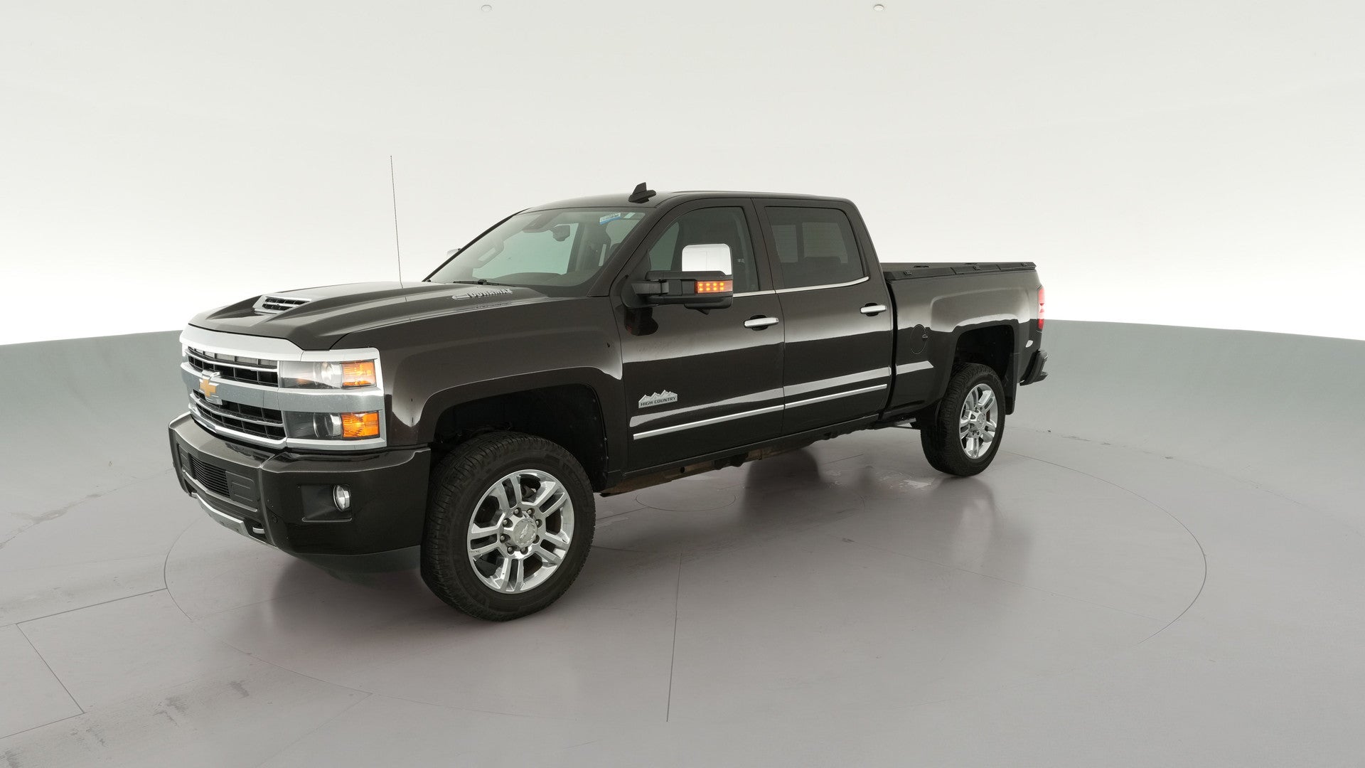 2018 Chevrolet Silverado 2500 HD Crew Cab vehicle photo