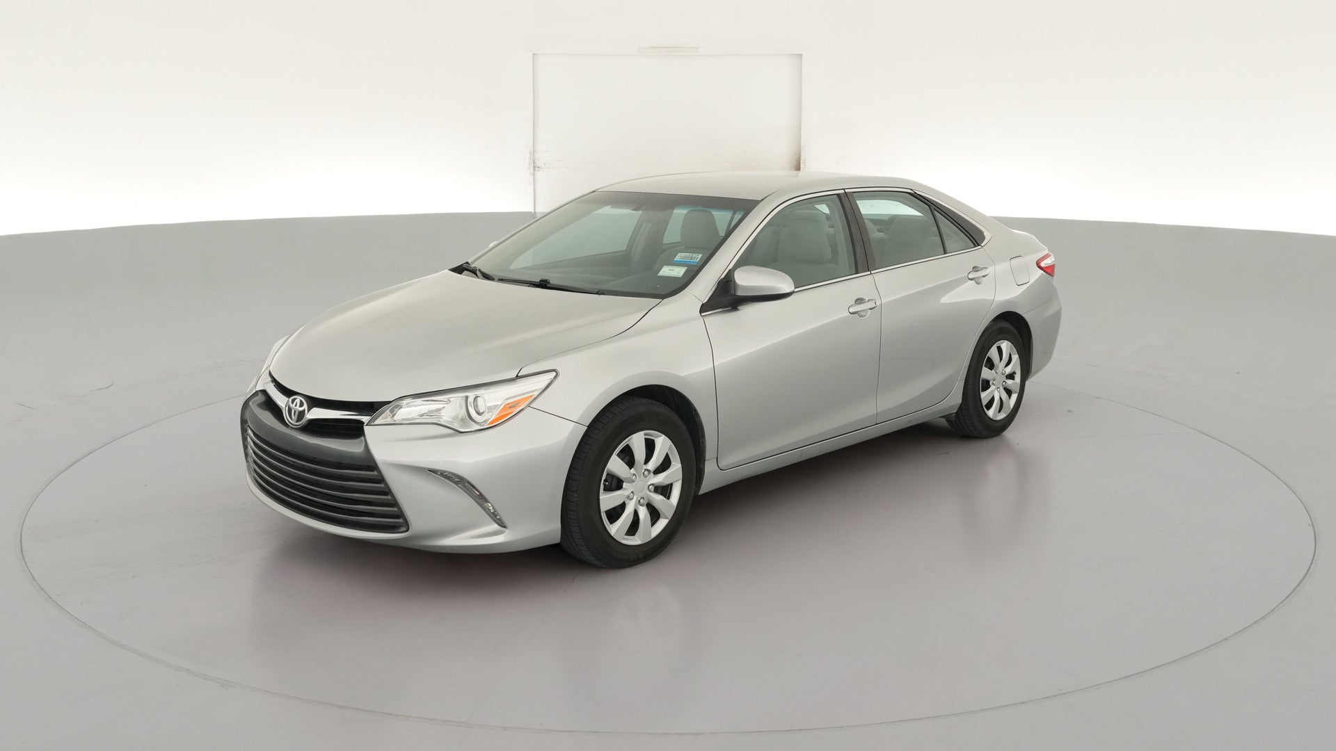 2015 Toyota Camry vehicle photo