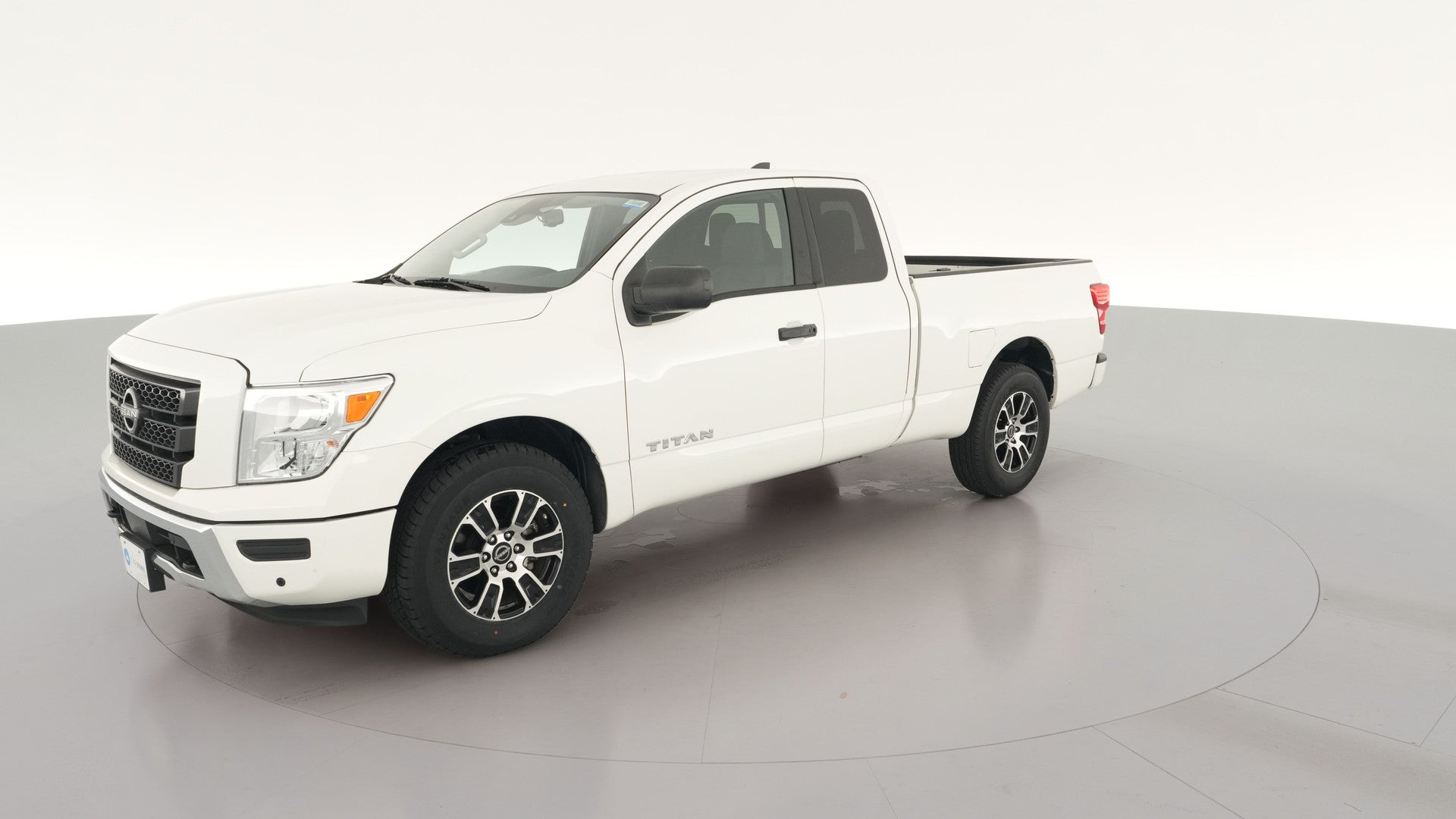 2024 Nissan Titan King Cab vehicle photo