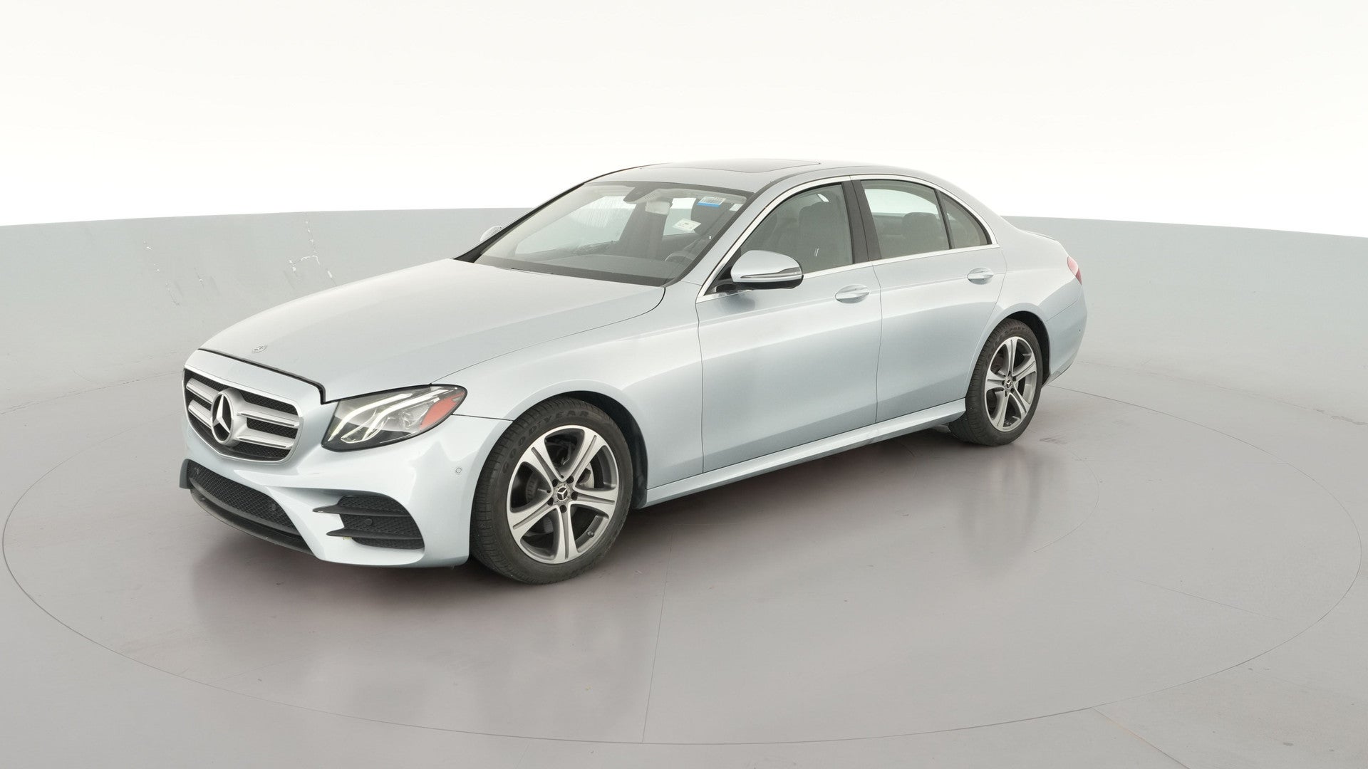 2018 Mercedes-Benz E-Class vehicle photo