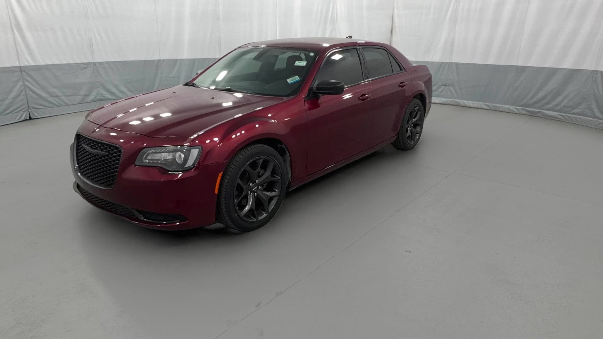 2023 Chrysler 300 vehicle photo