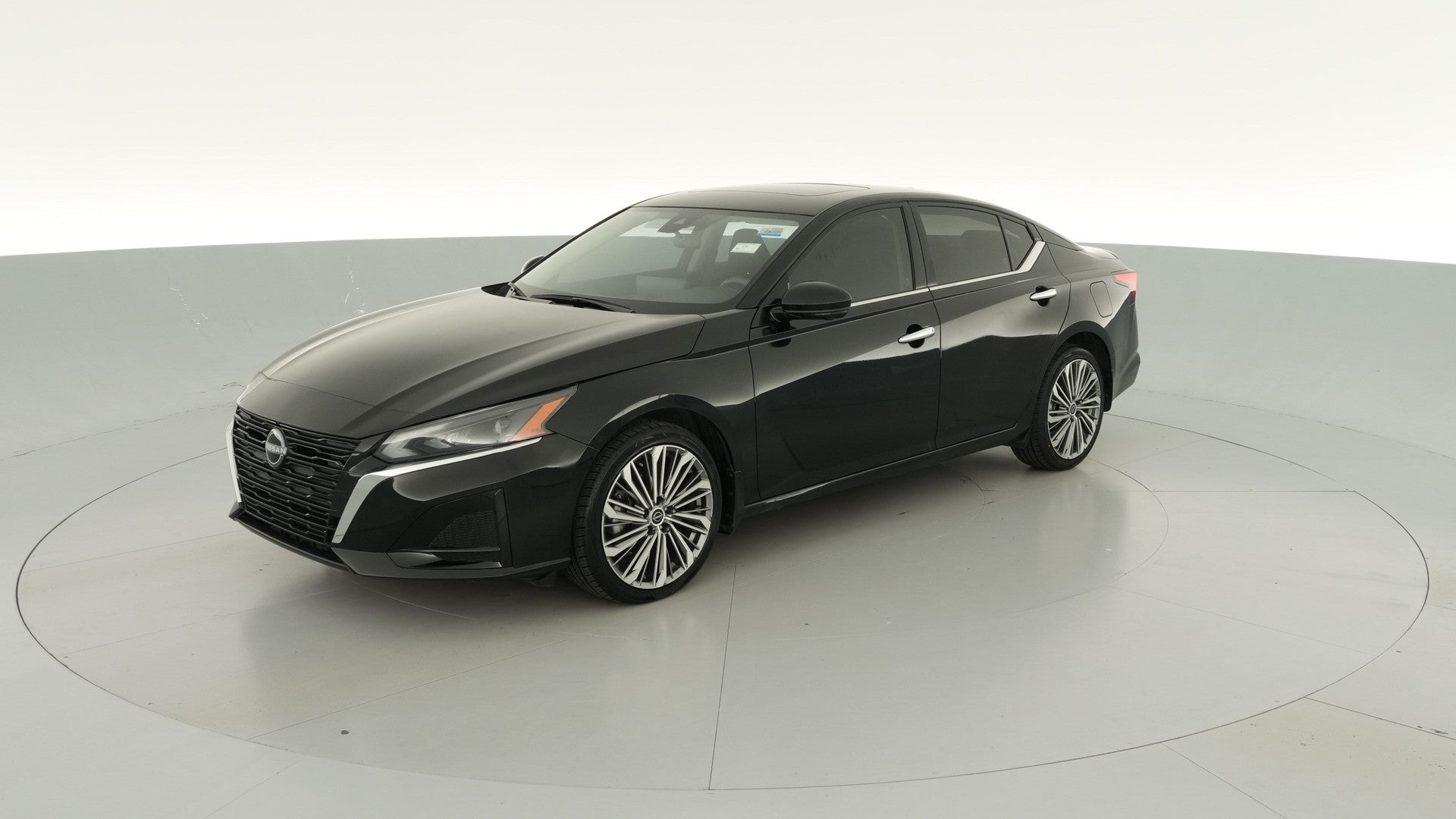 2025 Nissan Altima vehicle photo