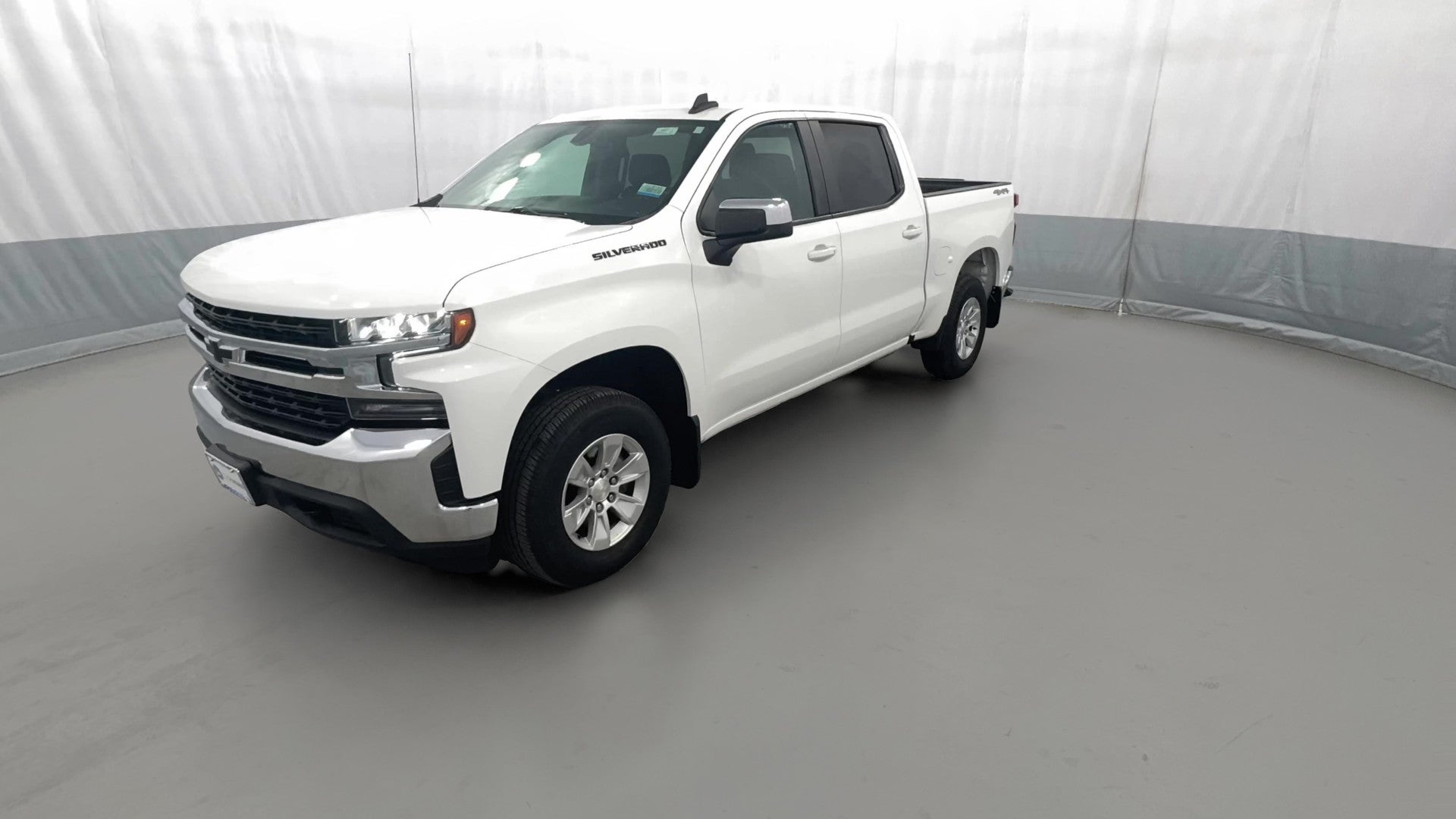 2021 Chevrolet Silverado 1500 Crew Cab vehicle photo