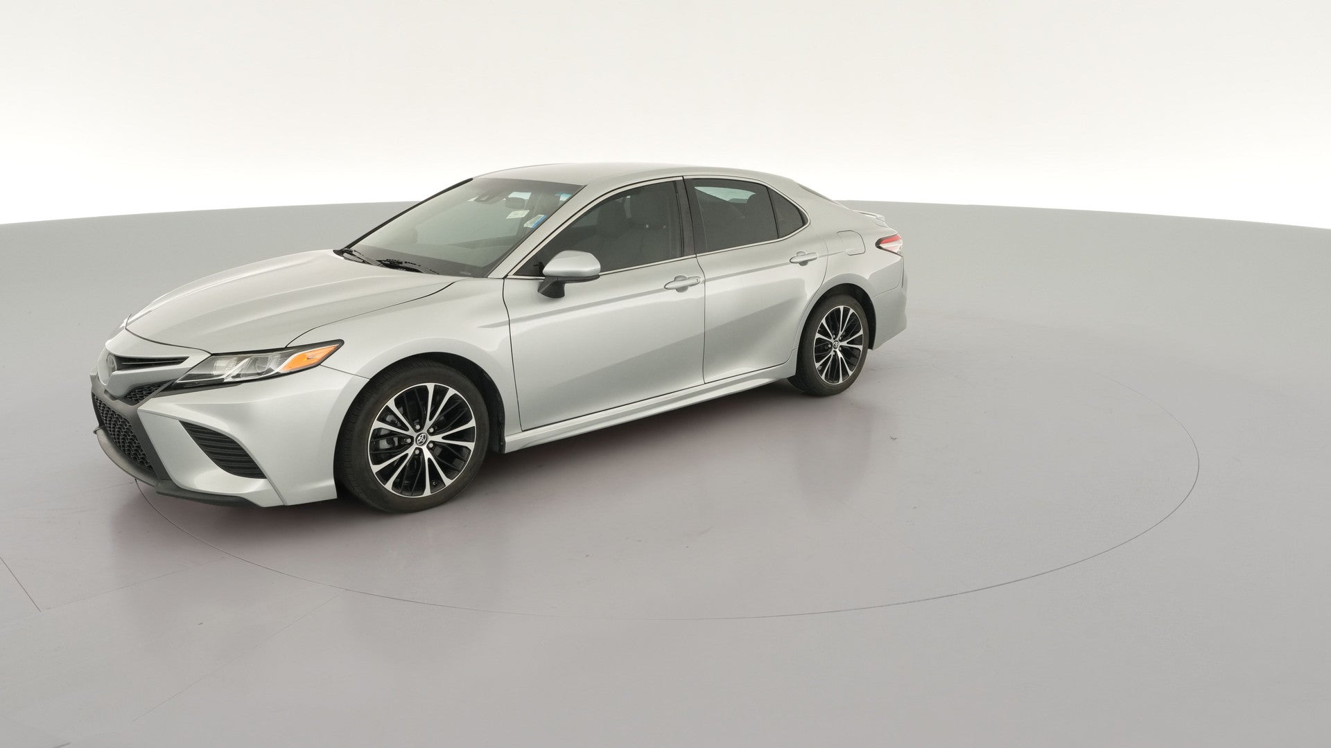 2018 Toyota Camry vehicle photo