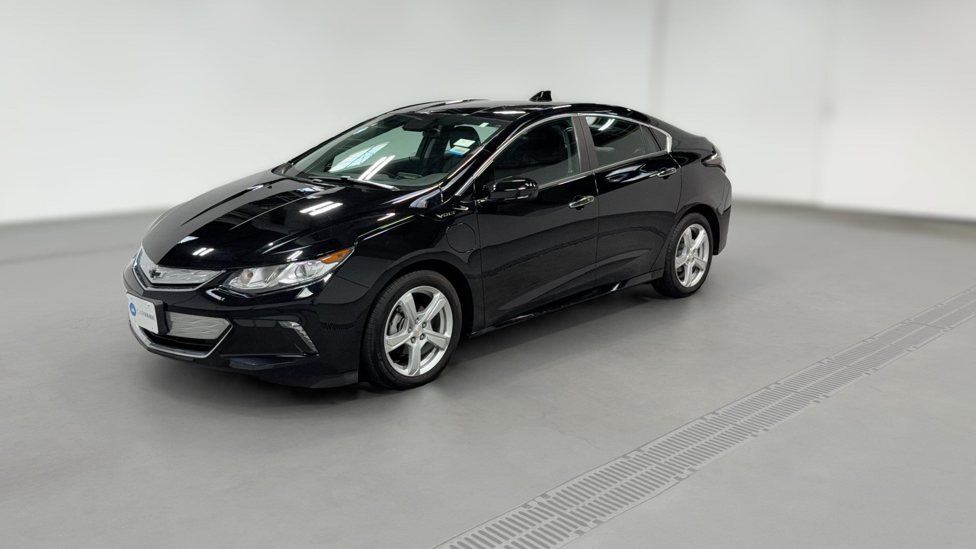 2018 Chevrolet Volt vehicle photo
