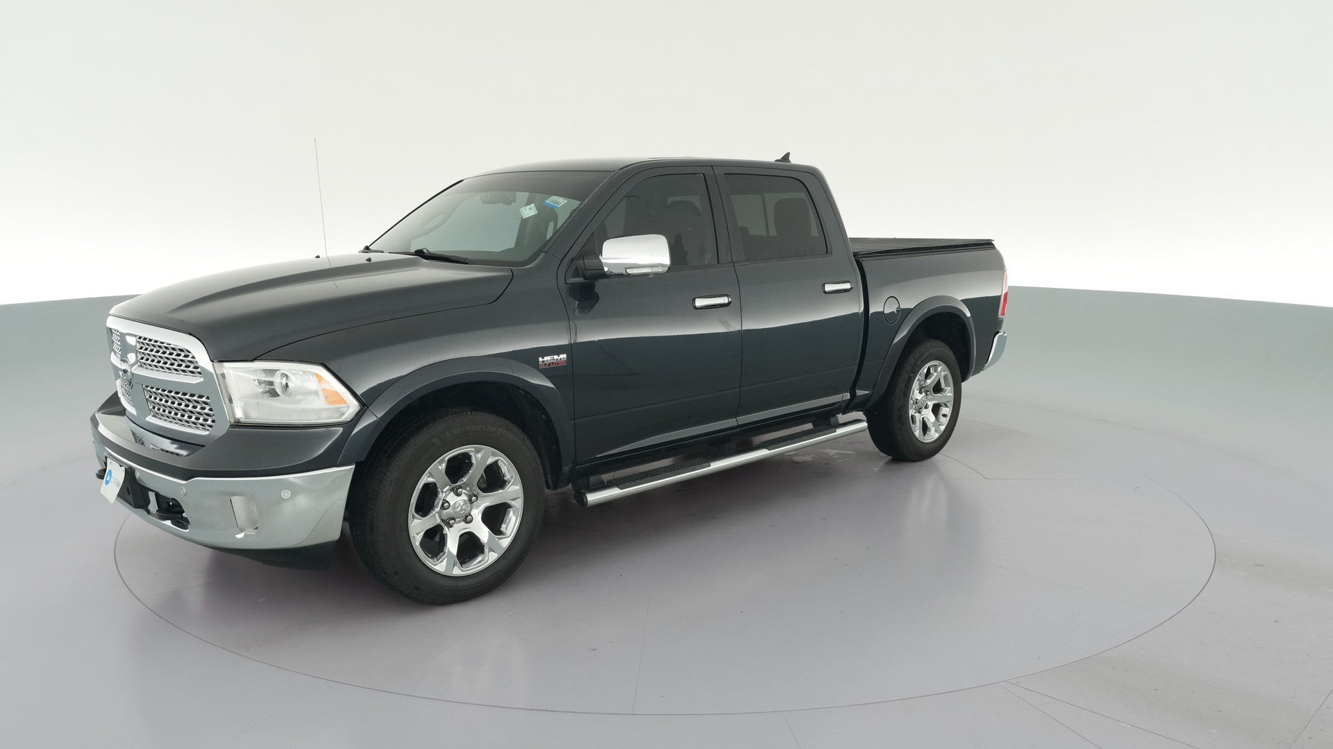 2016 Ram 1500 Crew Cab vehicle photo