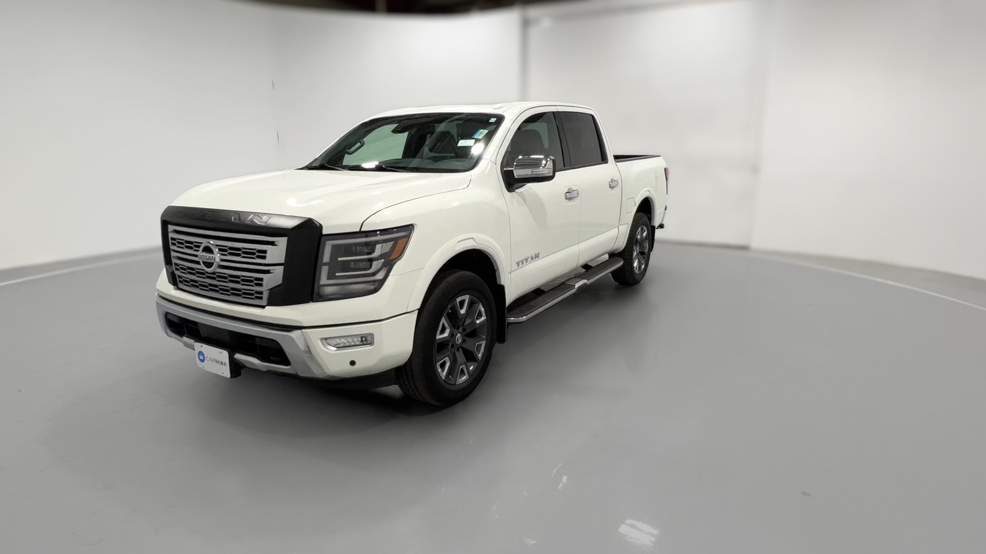 2021 Nissan Titan Crew Cab vehicle photo