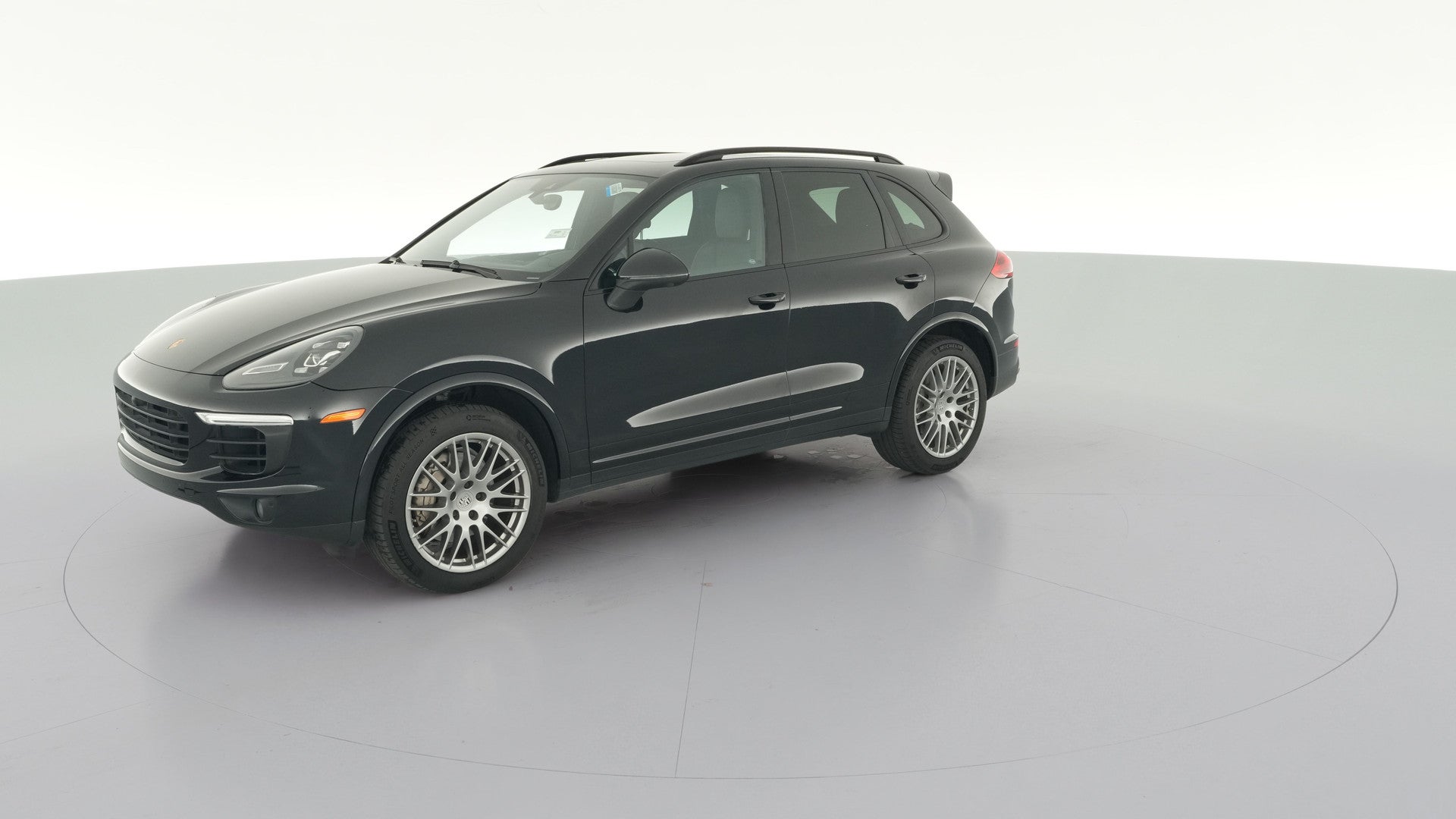 2017 Porsche Cayenne vehicle photo