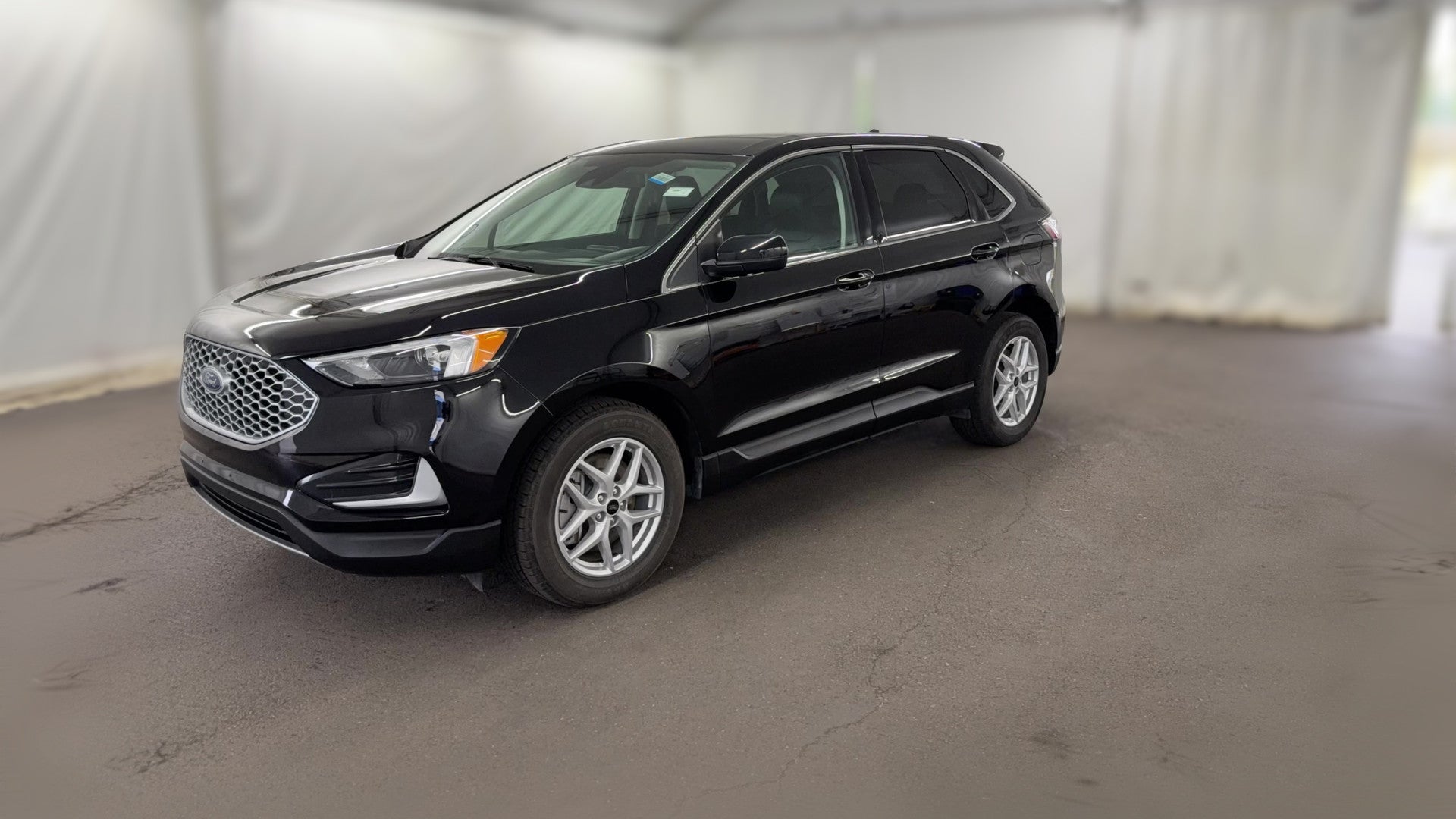 2024 Ford Edge vehicle photo