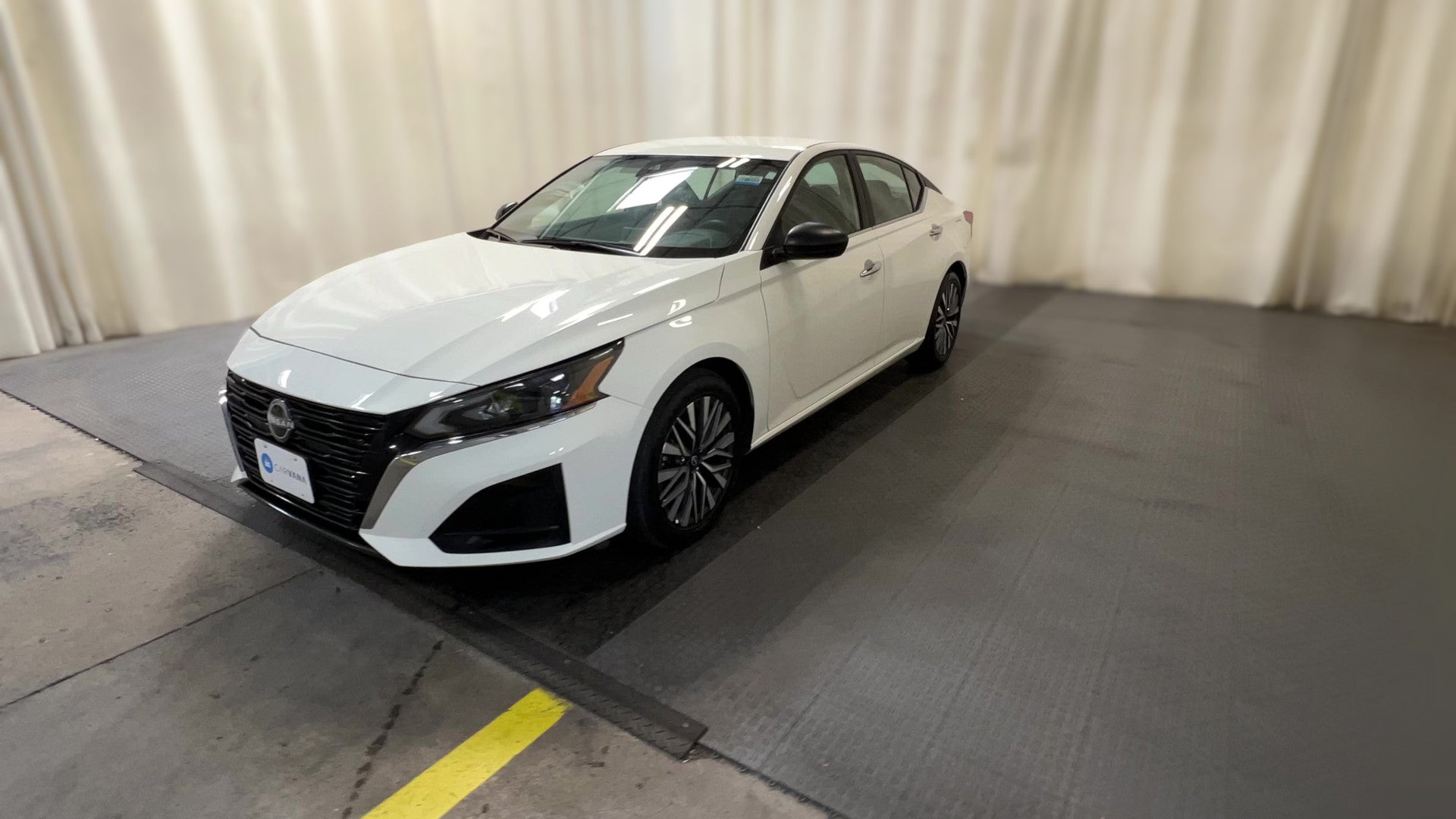 2025 Nissan Altima vehicle photo