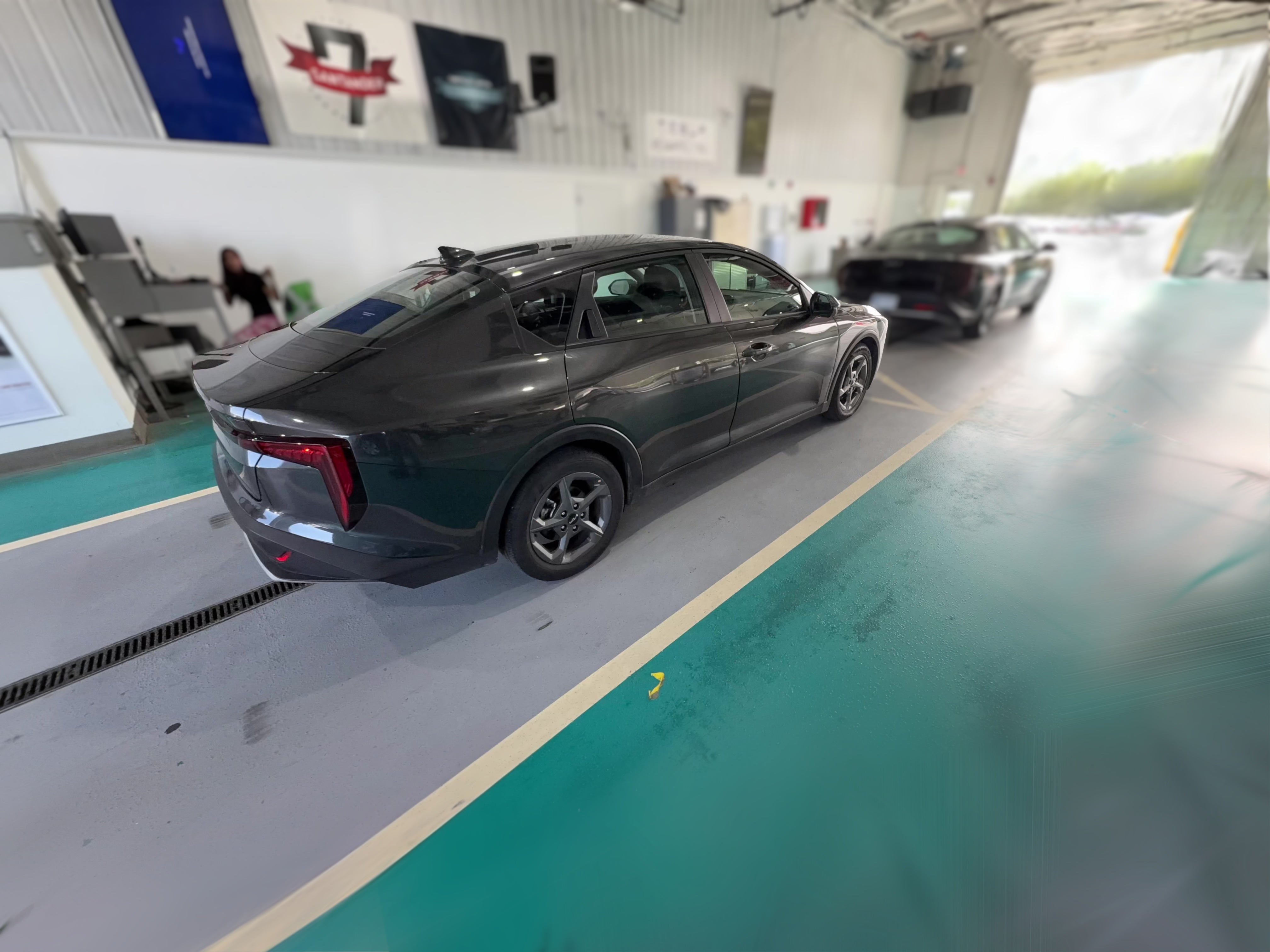 2025 Kia K4 LXS - Photo 34