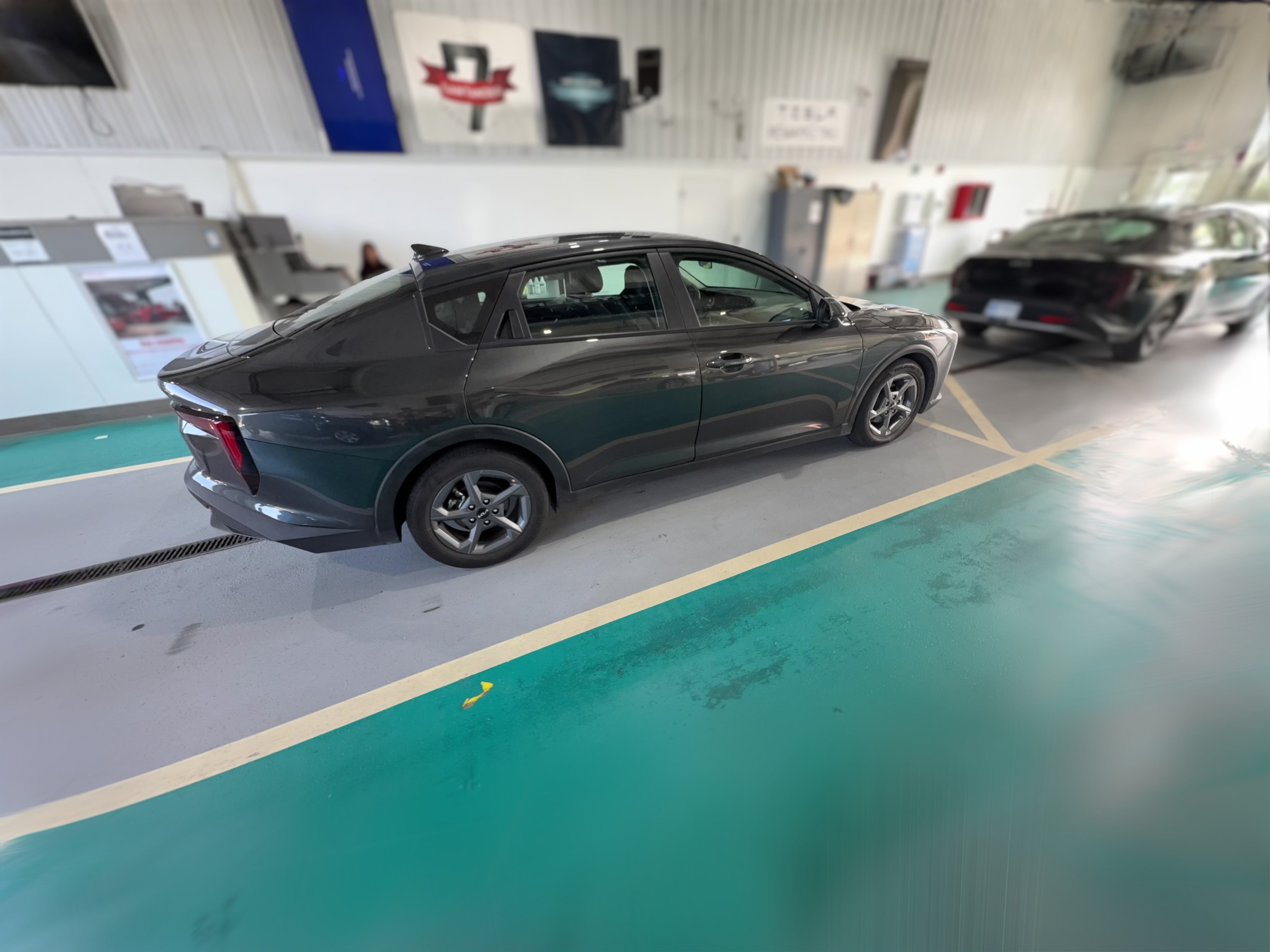 2025 Kia K4 LXS - Photo 35