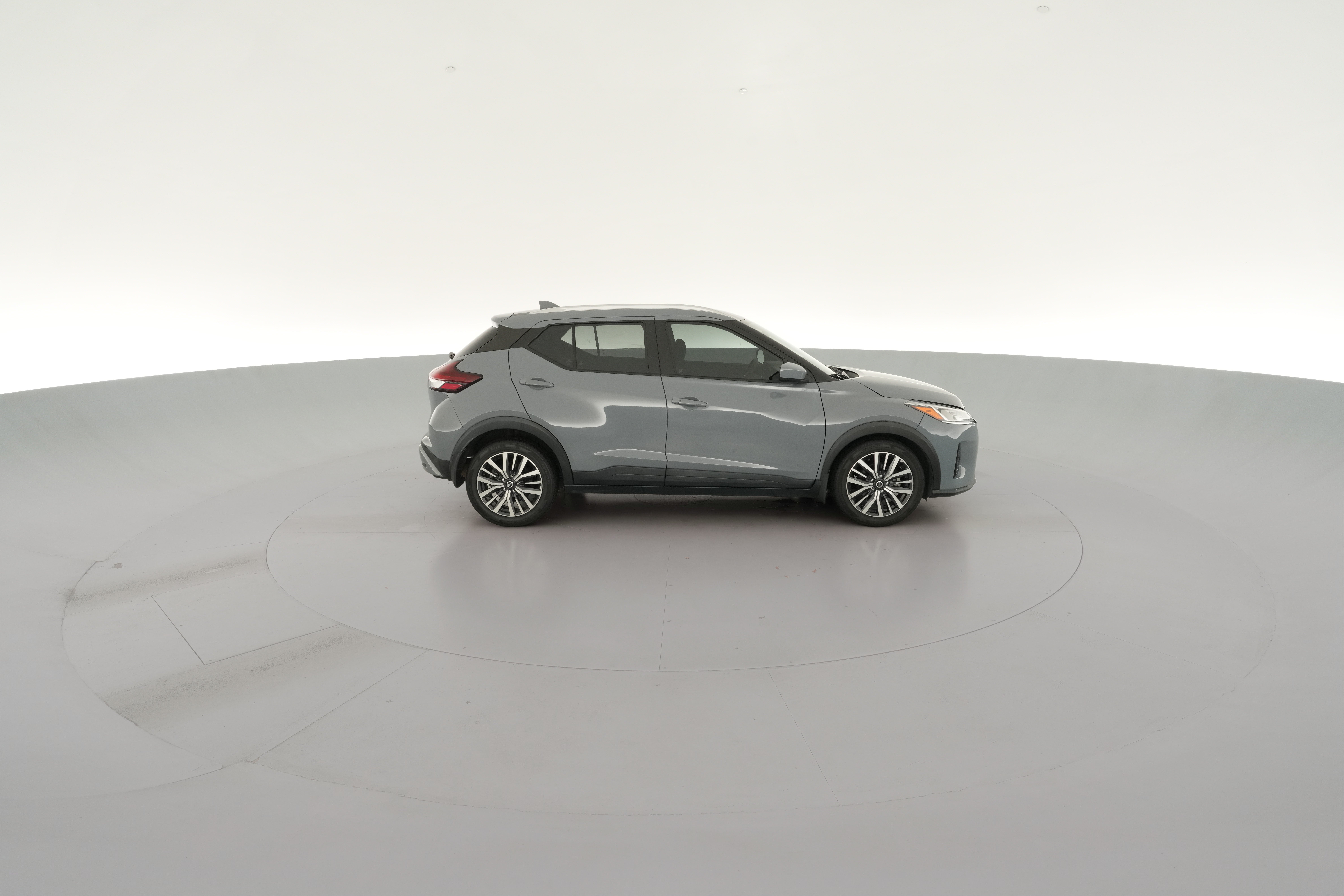 2021 Nissan Kicks SV - Photo 32