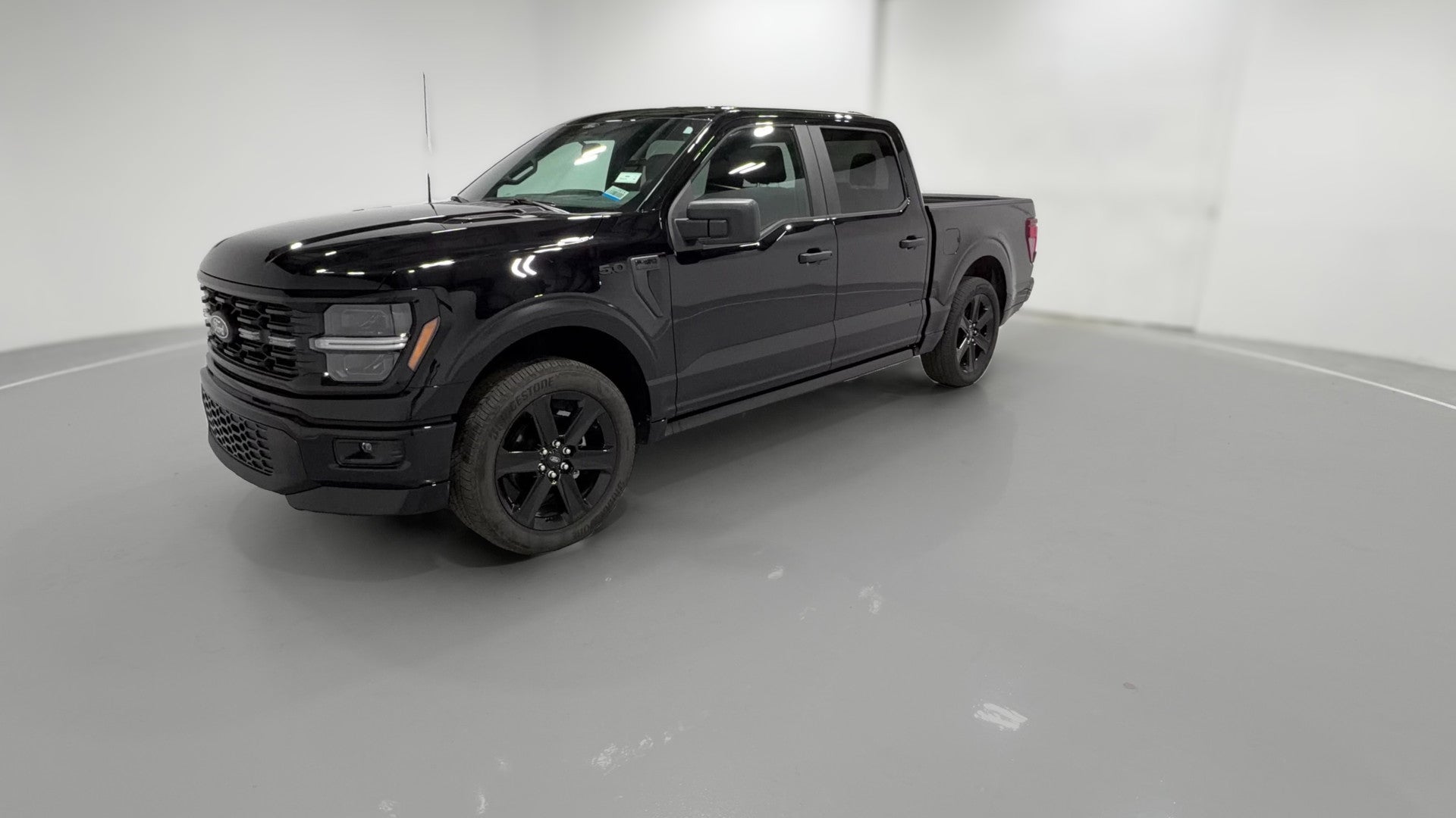 2025 Ford F150 SuperCrew Cab vehicle photo
