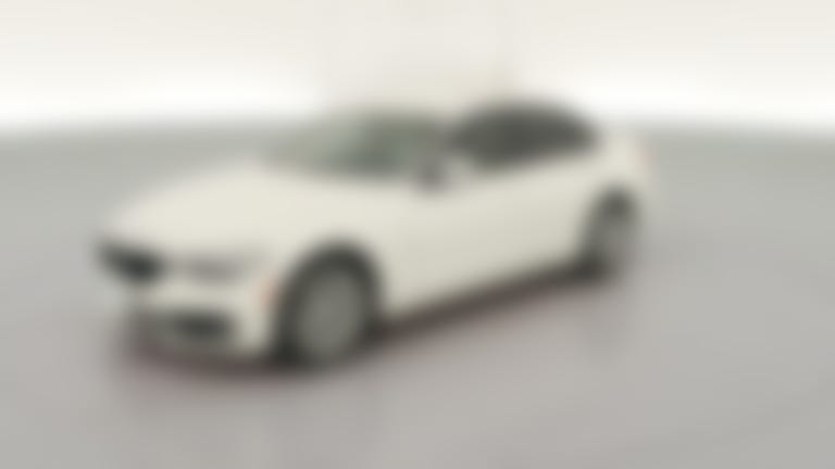 2018 BMW 3 Series vehicle photo