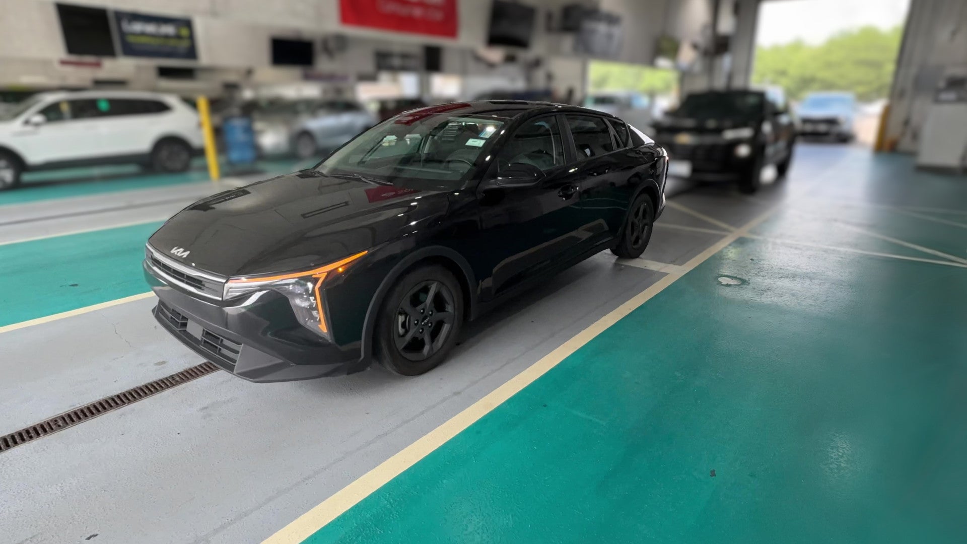 2025 Kia K4 vehicle photo