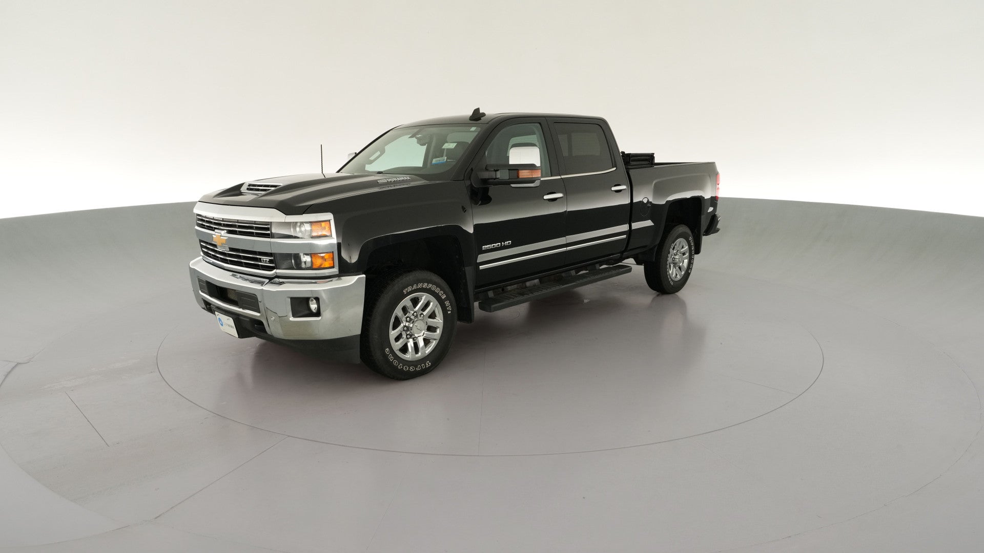 2018 Chevrolet Silverado 2500 HD Crew Cab vehicle photo