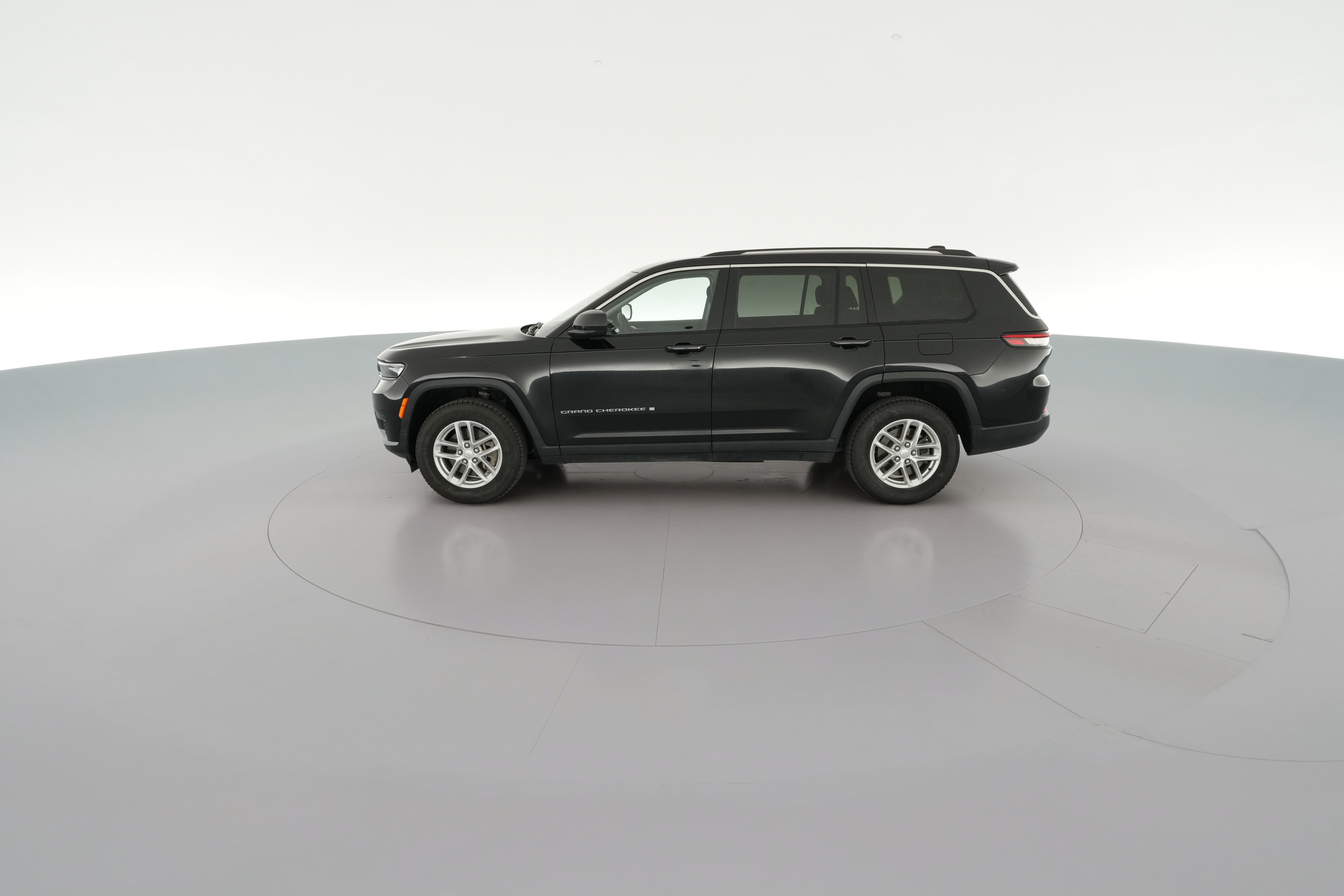 2023 Jeep Grand Cherokee L Laredo - Photo 29