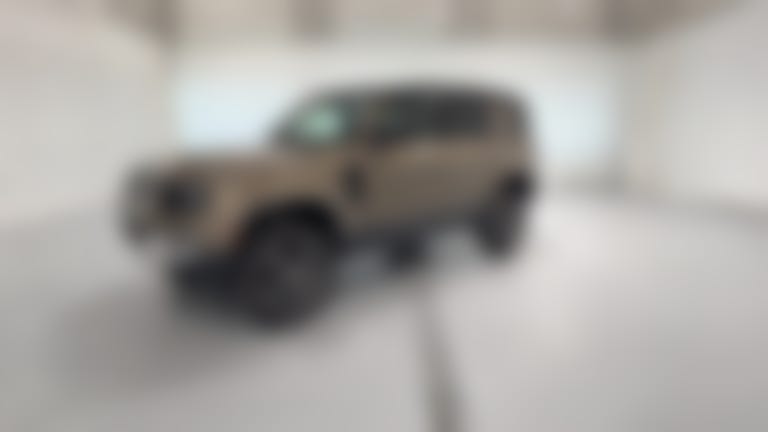 2020 Land Rover Defender 110 vehicle photo