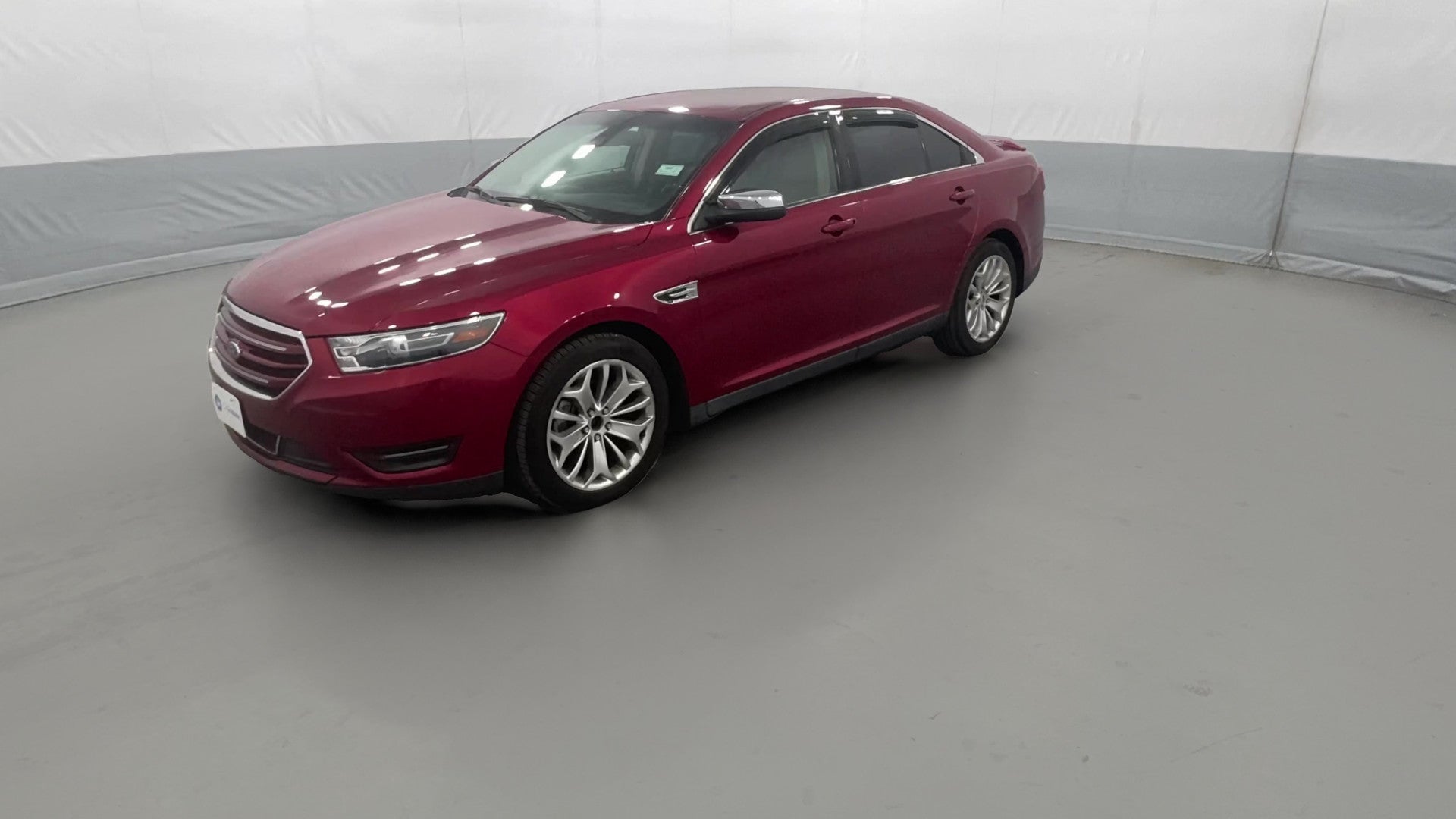2017 Ford Taurus vehicle photo