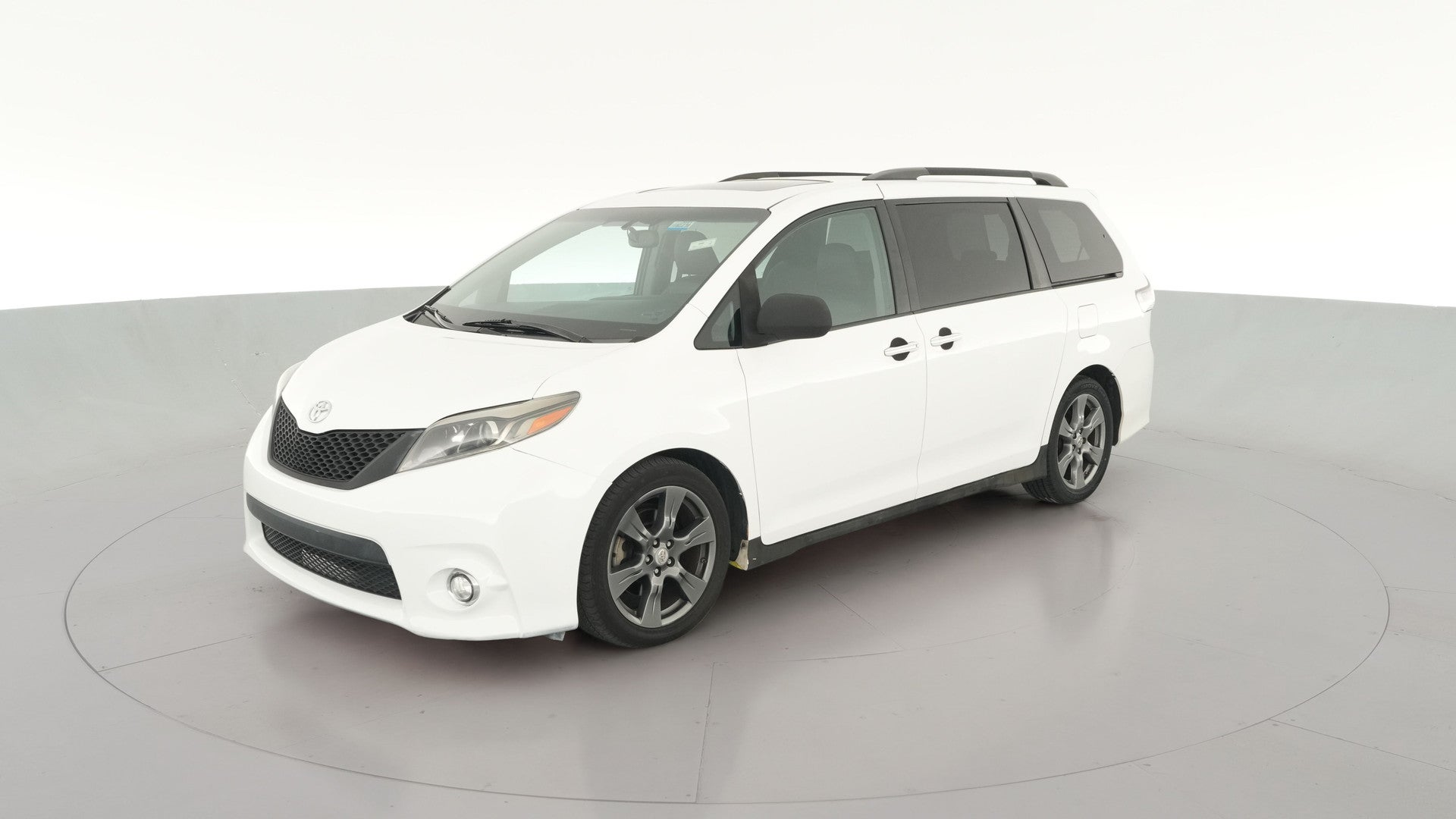 2017 Toyota Sienna vehicle photo