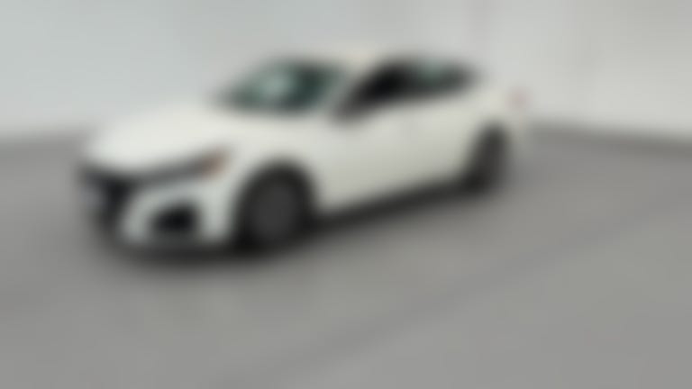 2025 Nissan Altima vehicle photo