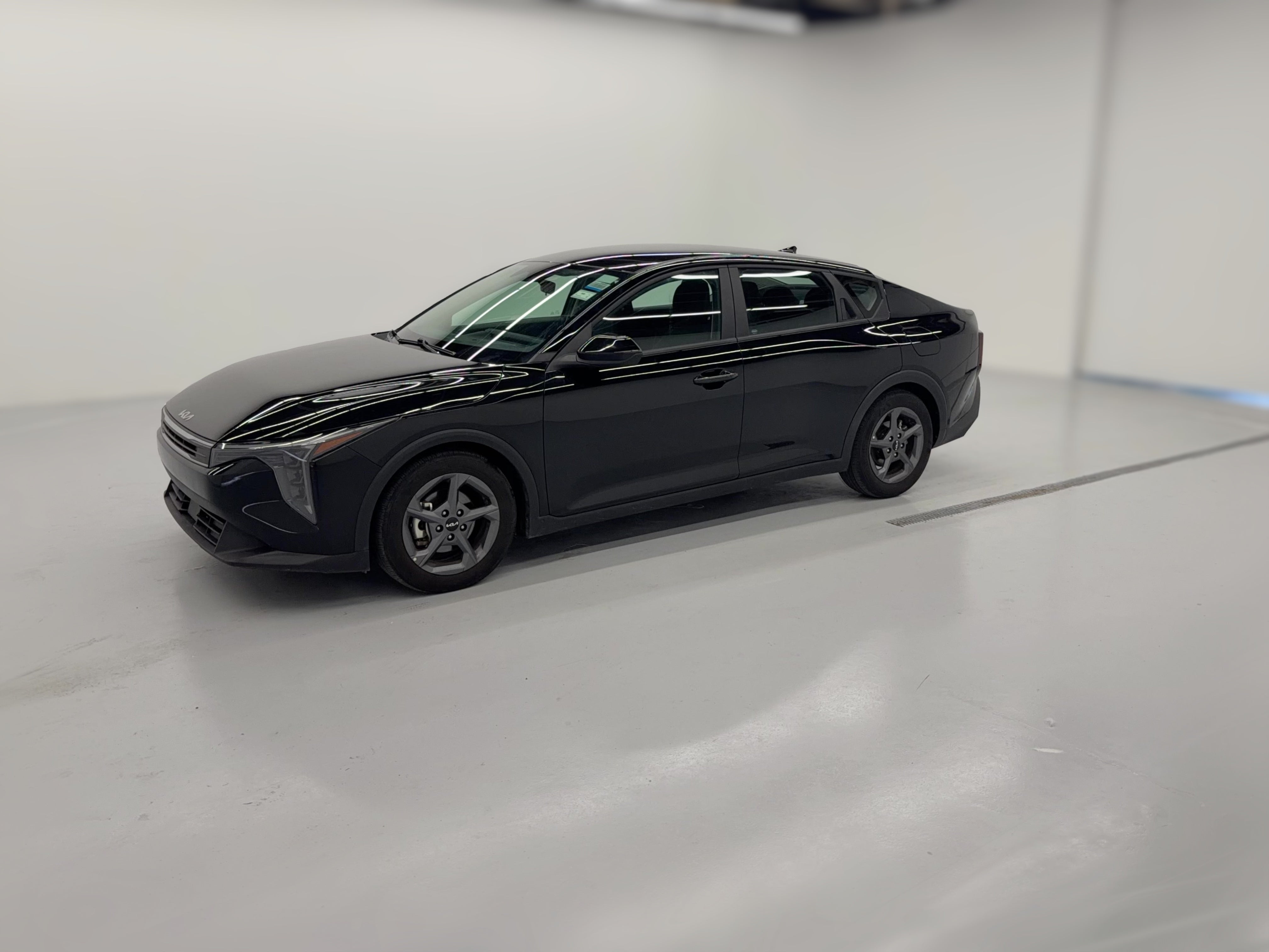 2025 Kia K4 LXS - Photo 21