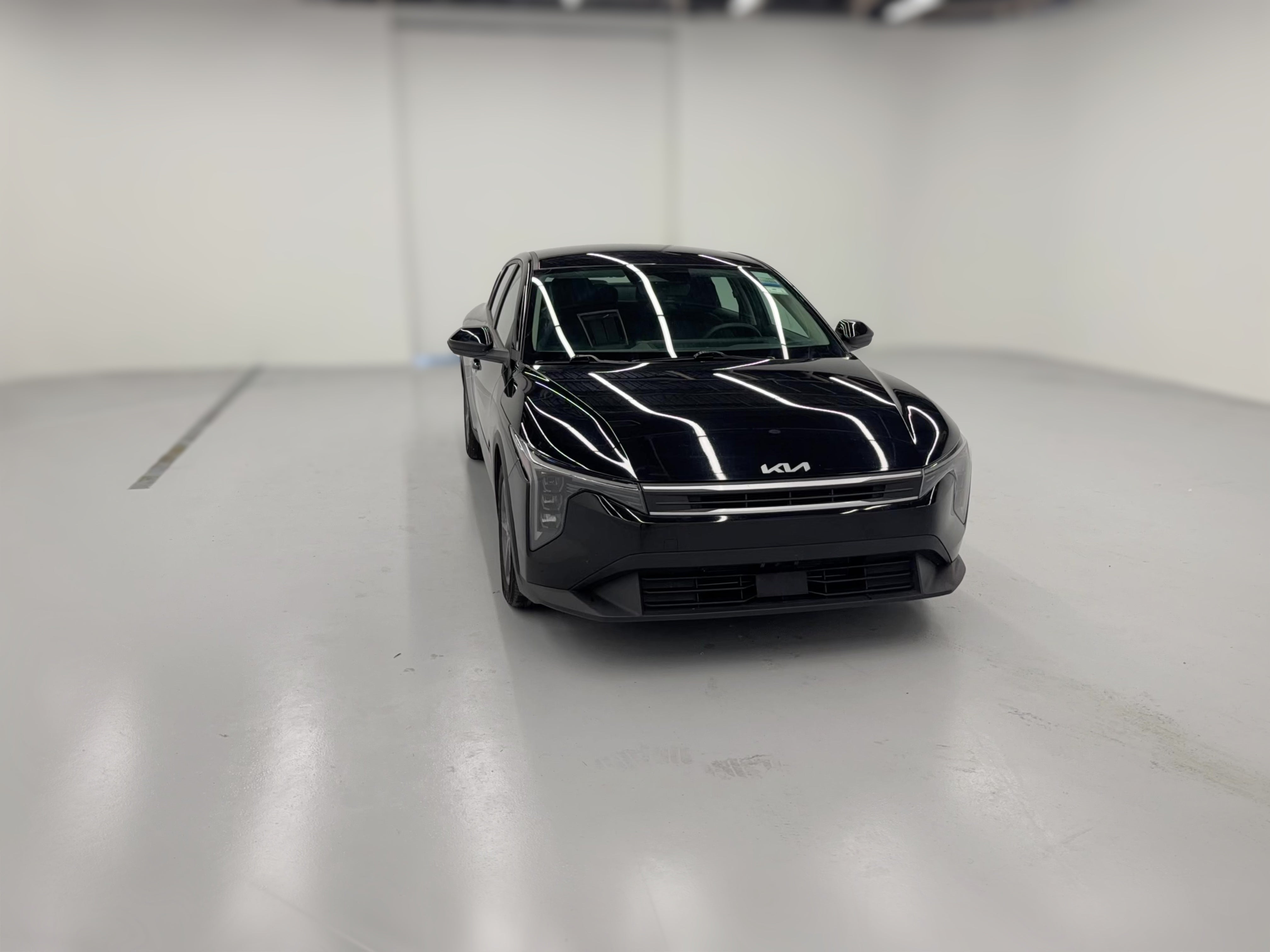 2025 Kia K4 LXS - Photo 34