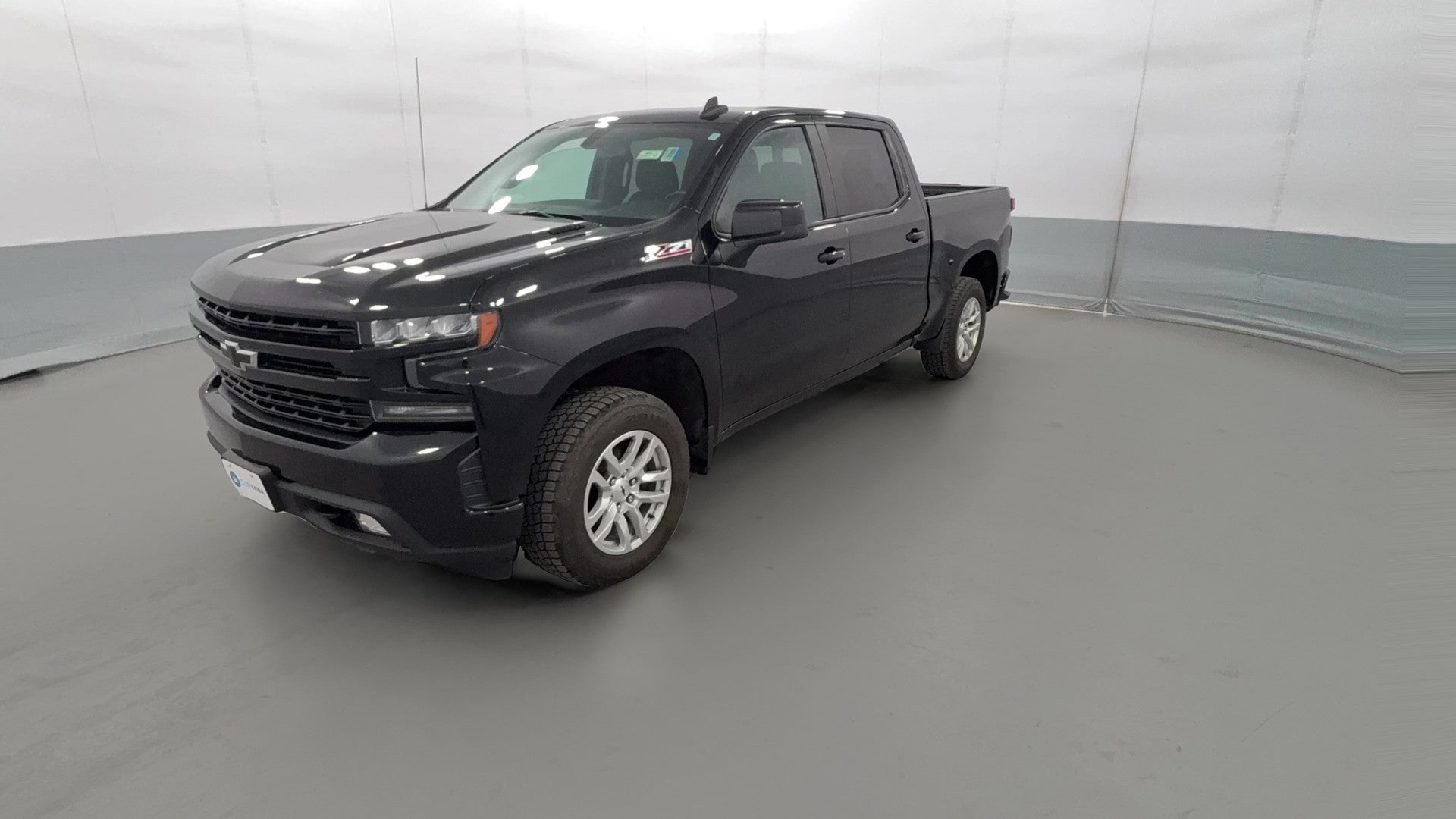 2020 Chevrolet Silverado 1500 Crew Cab vehicle photo