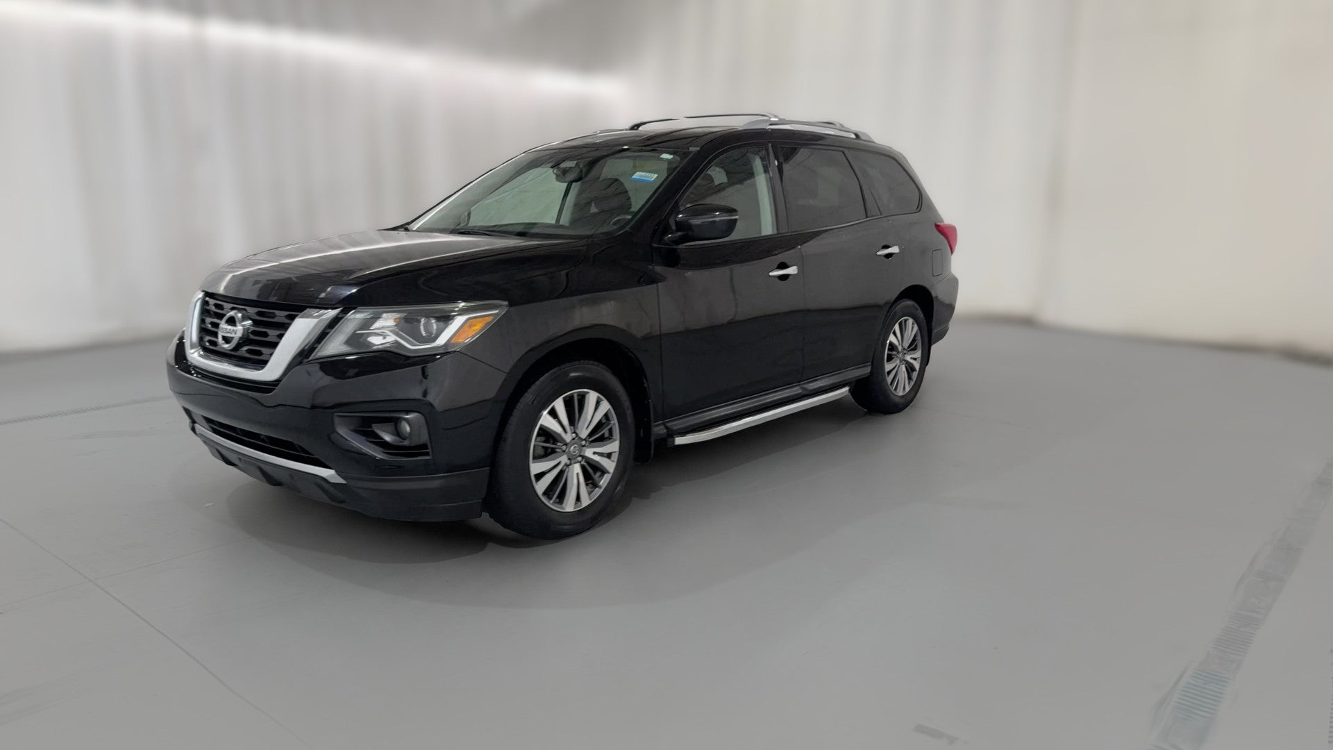 2020 Nissan Pathfinder vehicle photo