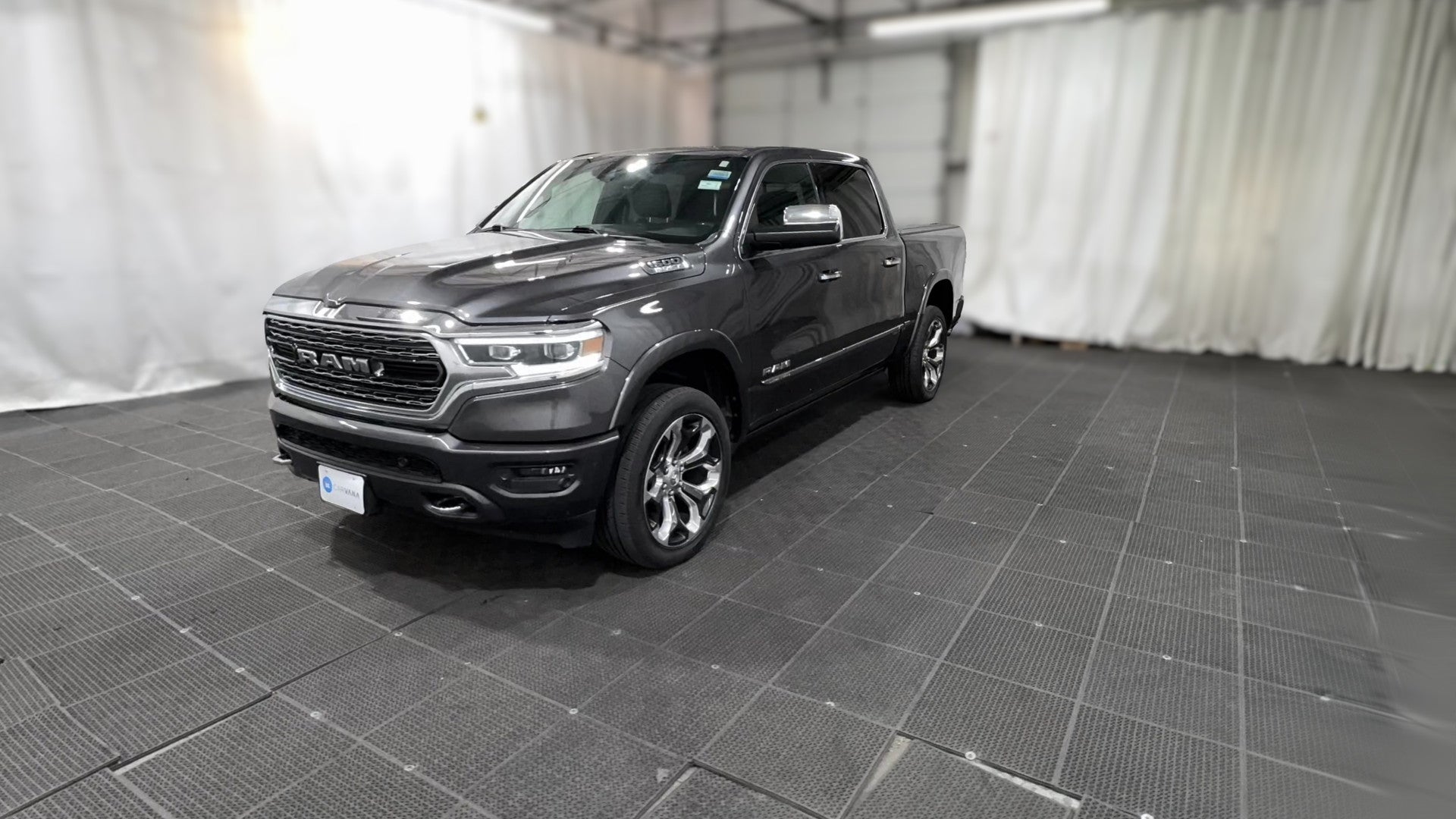 2019 Ram 1500 Crew Cab vehicle photo