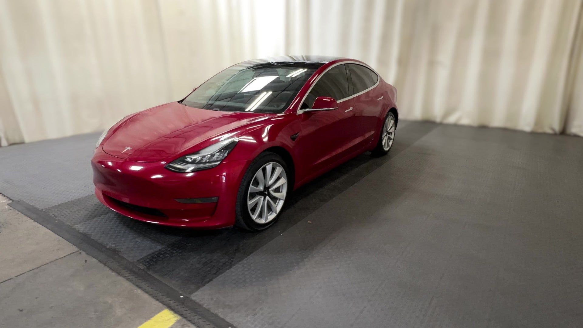 2020 Tesla Model 3 vehicle photo
