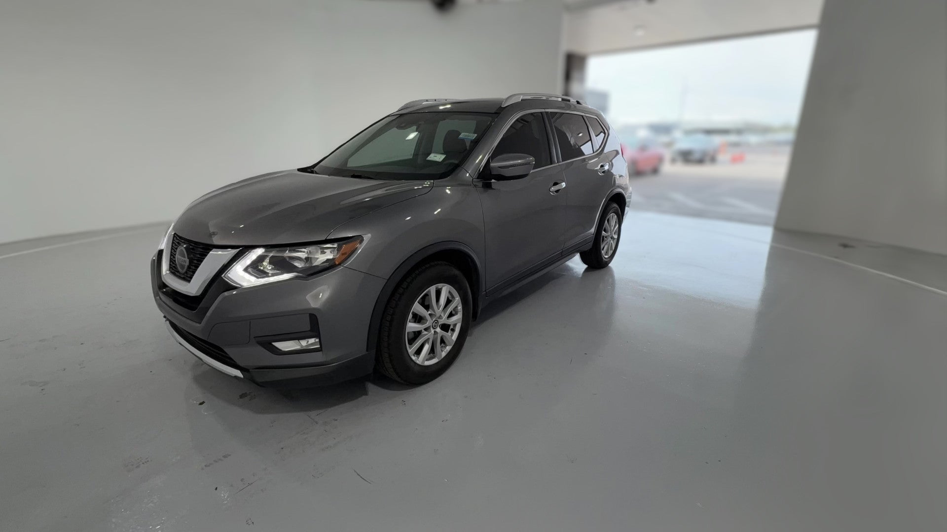 2019 Nissan Rogue vehicle photo