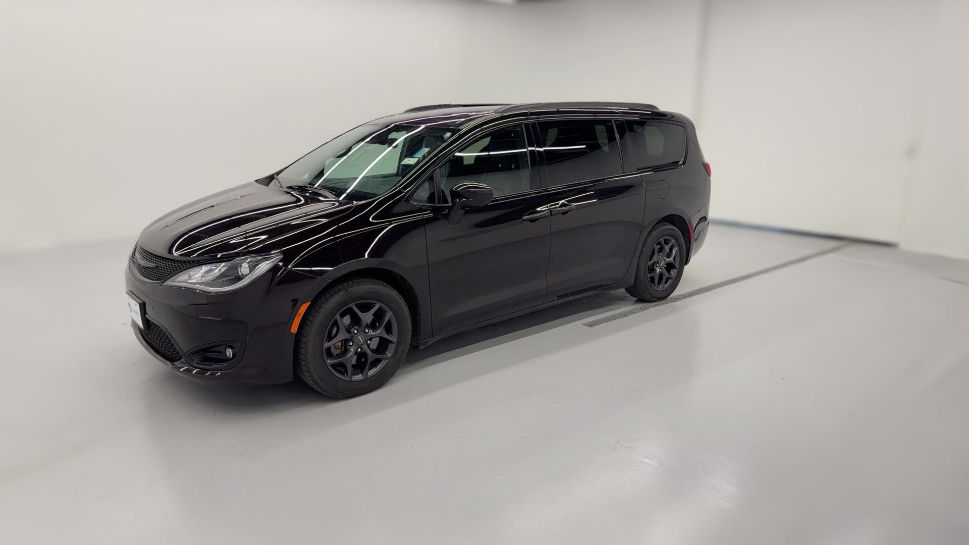 2019 Chrysler Pacifica vehicle photo