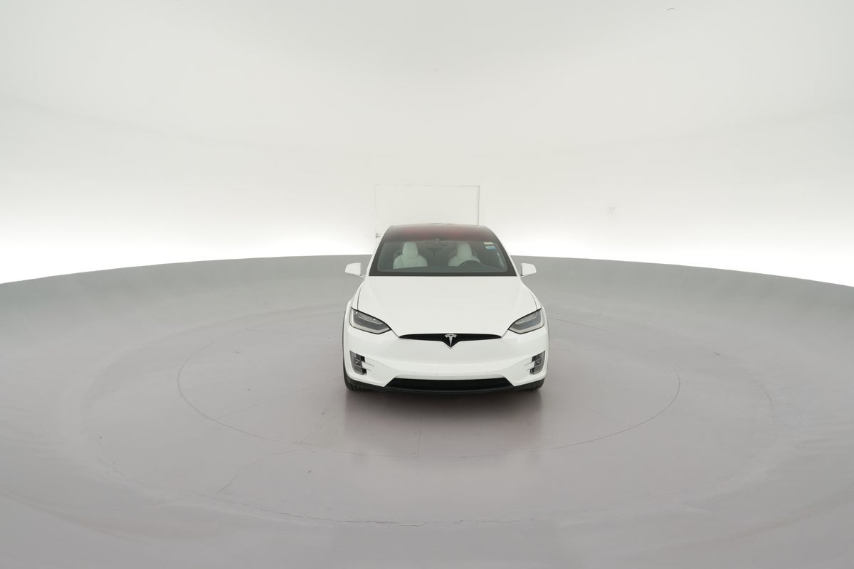 2016 Tesla Model X 90D in White — 360° view 1