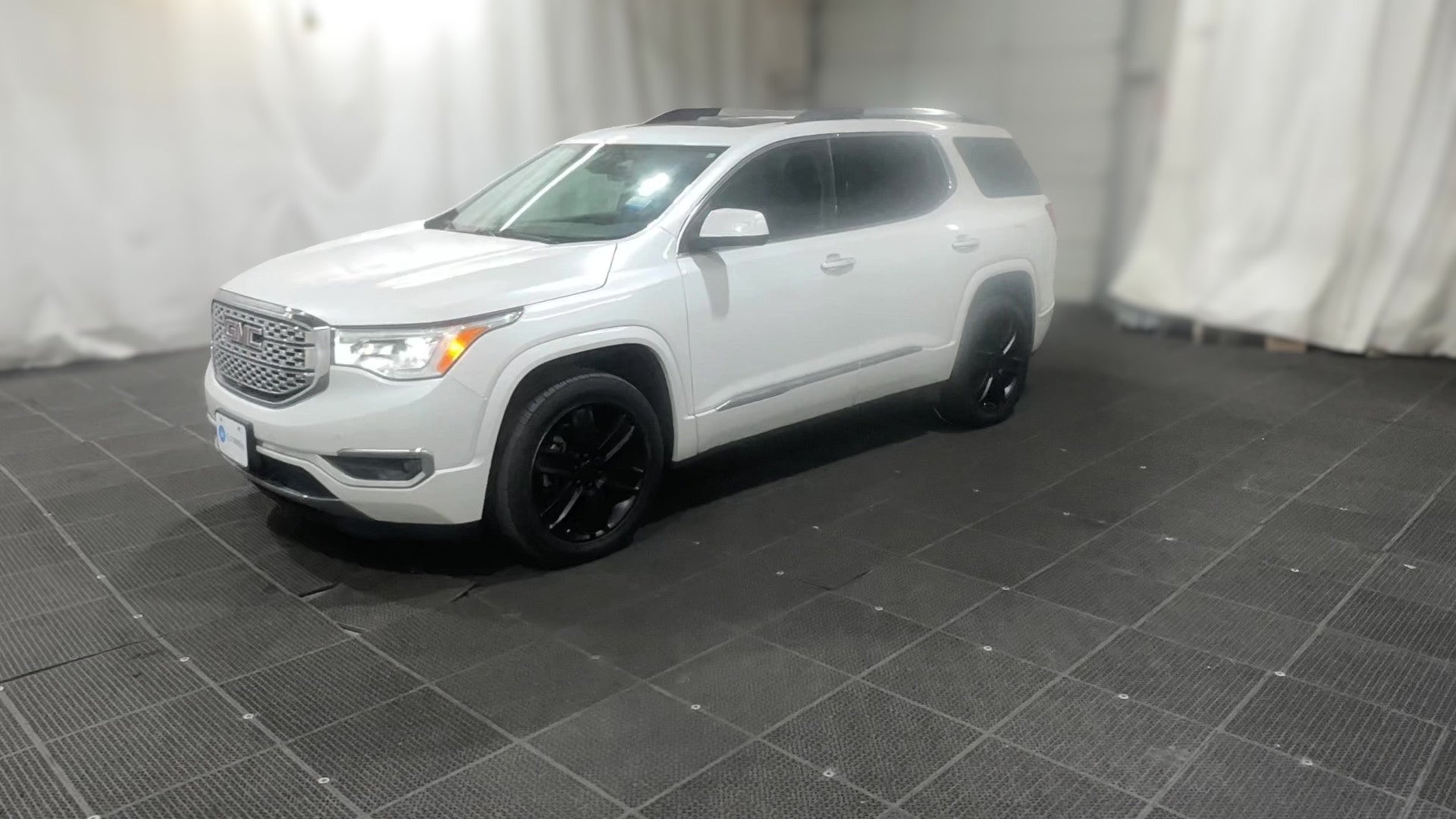 2018 GMC Acadia vehicle photo