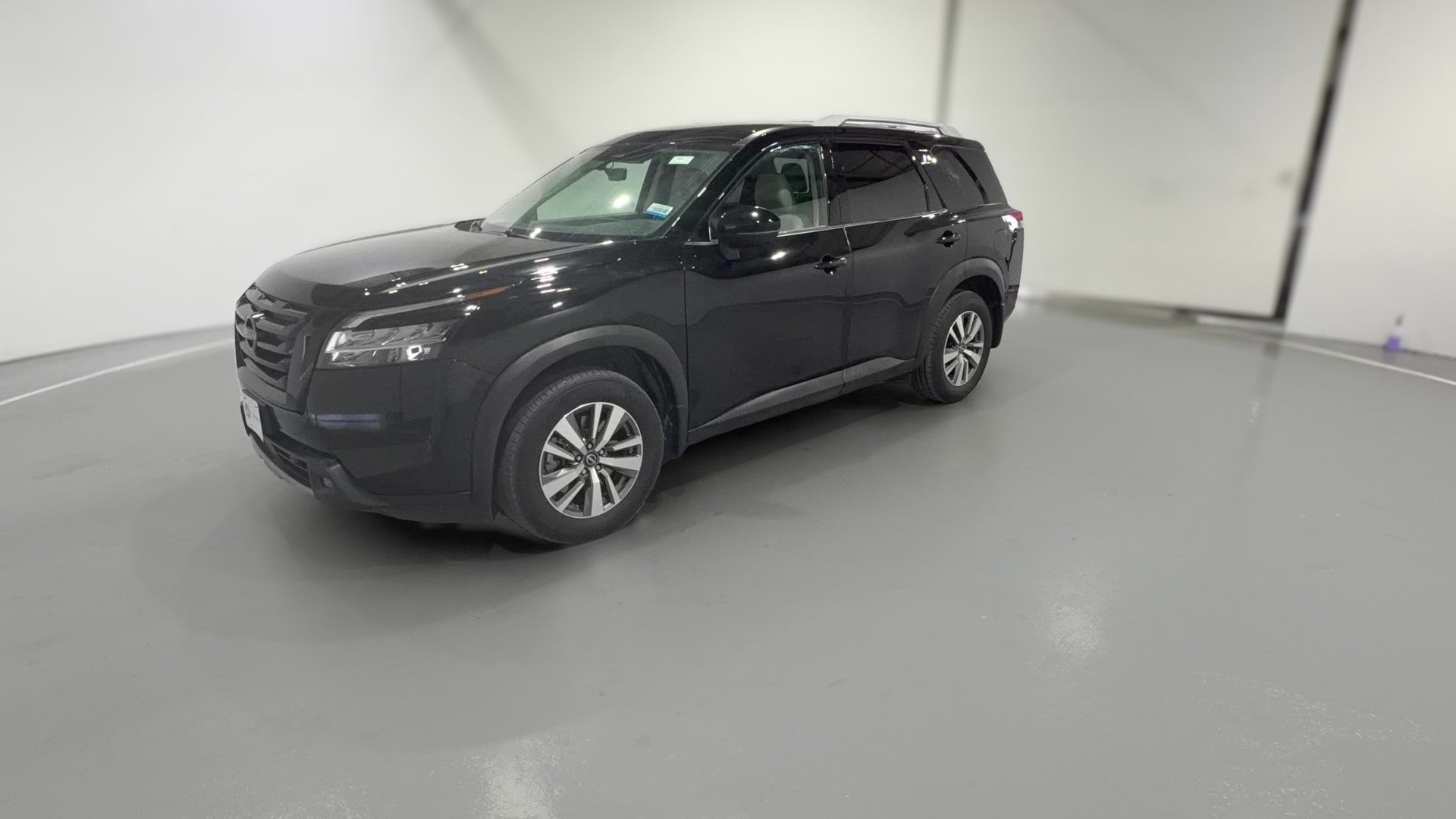 2023 Nissan Pathfinder vehicle photo