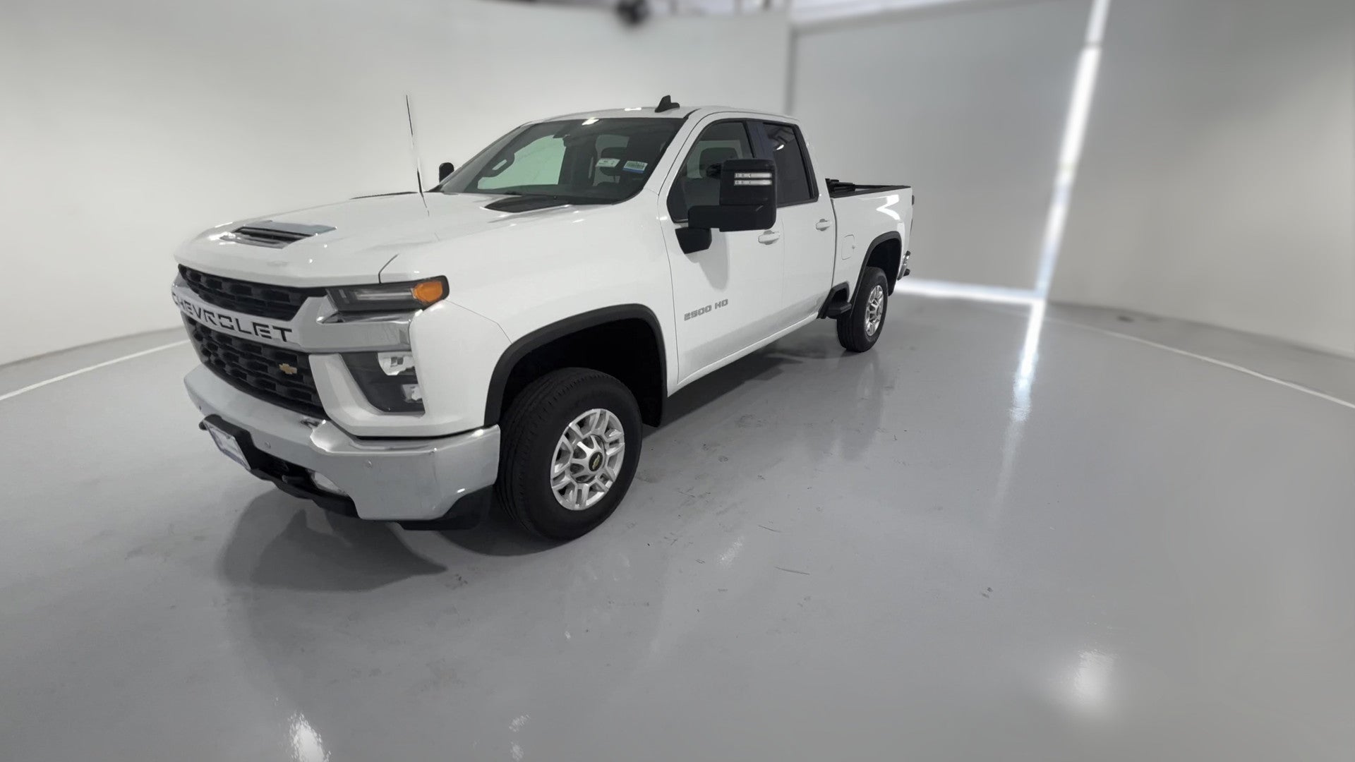 2022 Chevrolet Silverado 2500 HD Double Cab vehicle photo