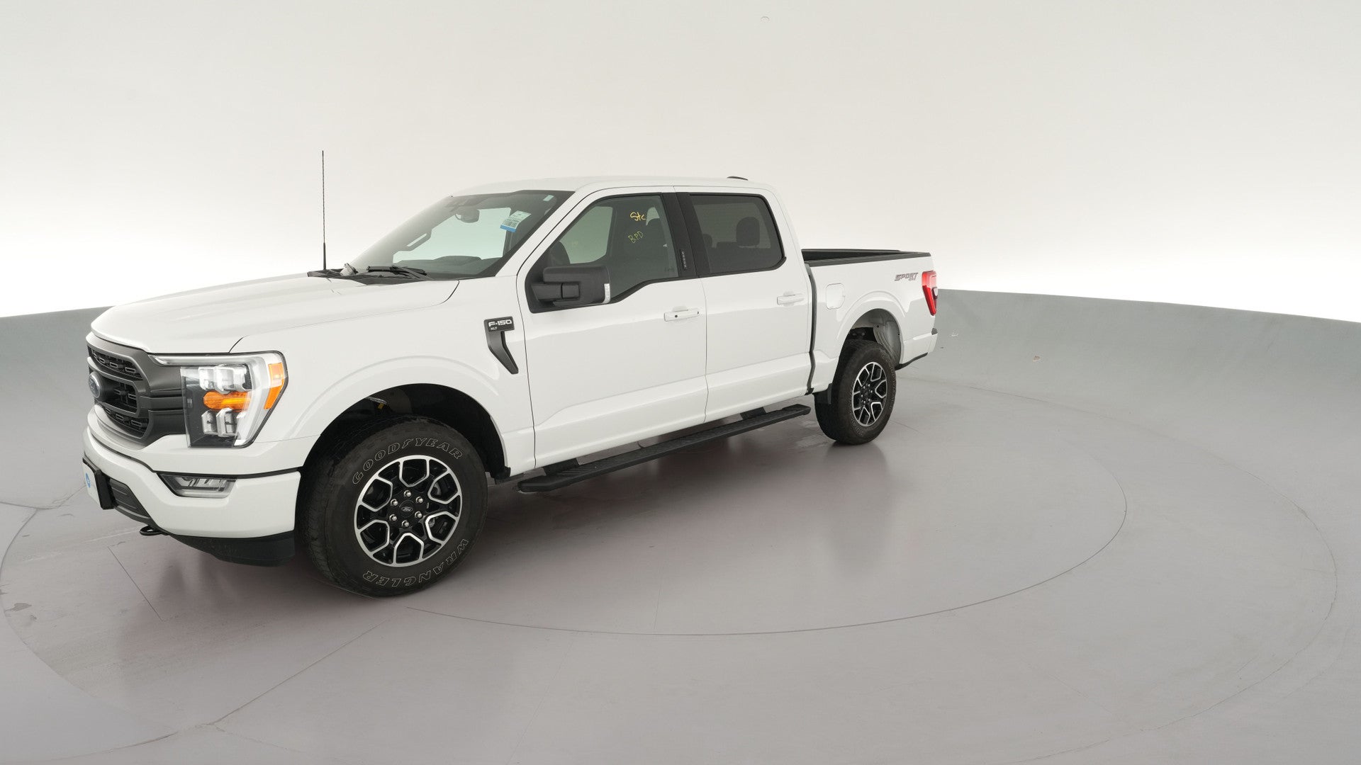 2021 Ford F150 SuperCrew Cab vehicle photo