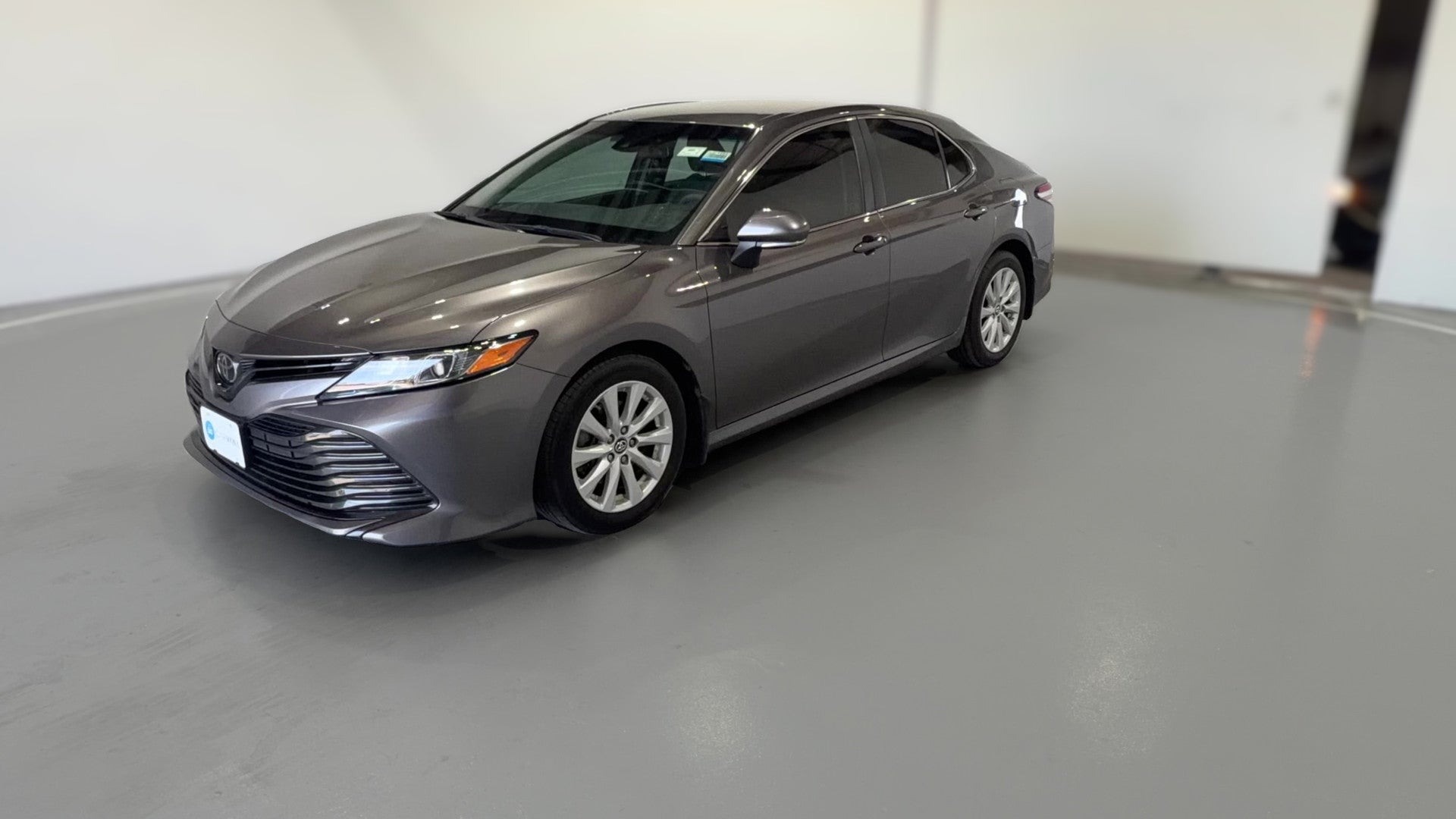2018 Toyota Camry vehicle photo