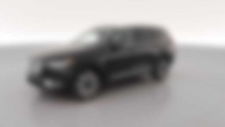 2025 Volvo XC90 vehicle photo