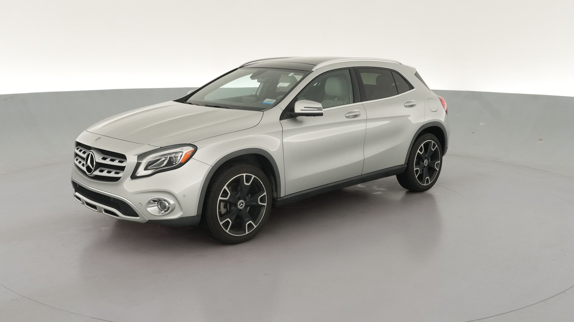2018 Mercedes-Benz GLA vehicle photo