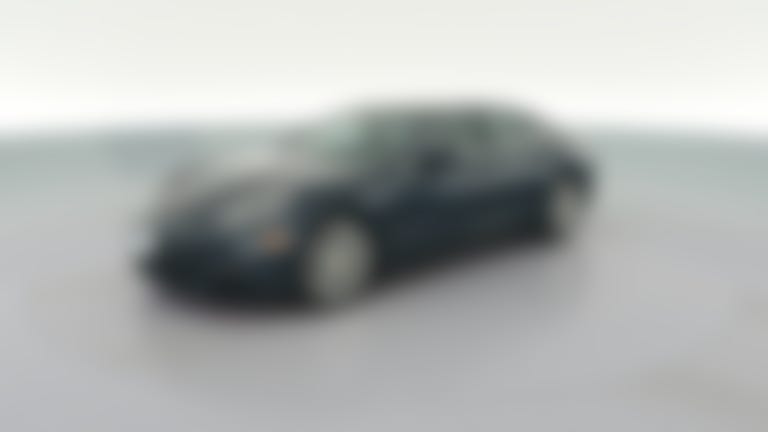 2018 Porsche Panamera vehicle photo