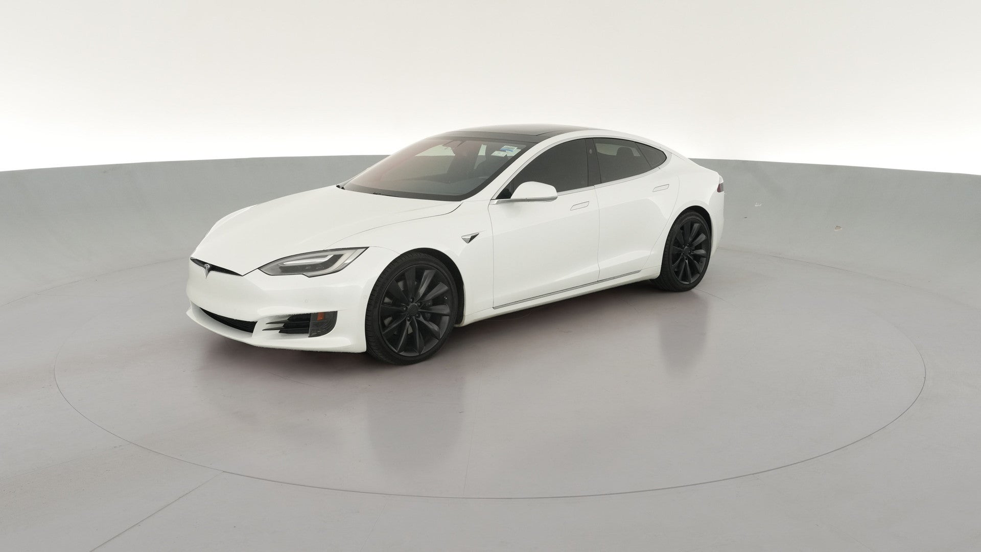 2017 Tesla Model S vehicle photo