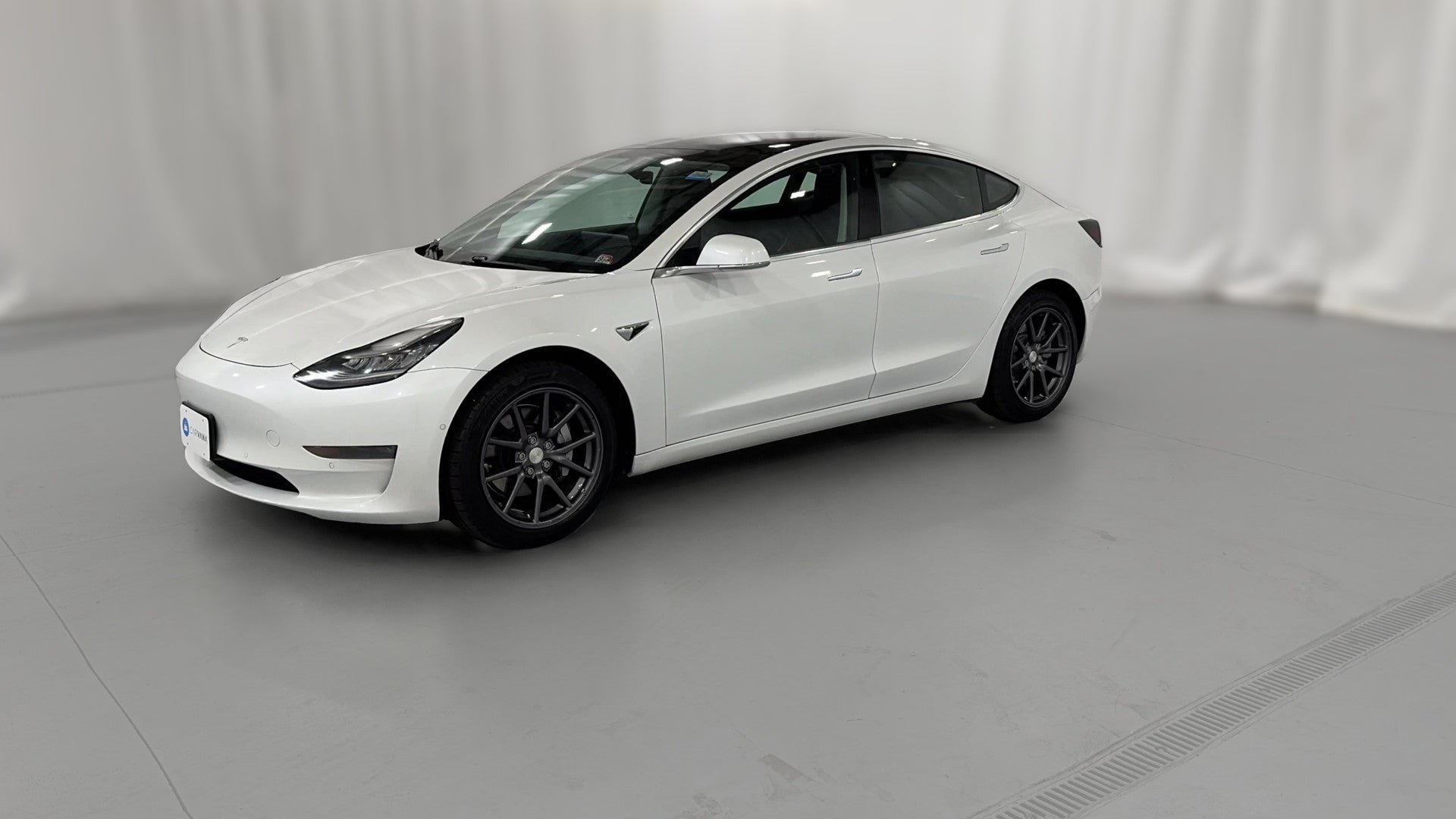 2020 Tesla Model 3 vehicle photo
