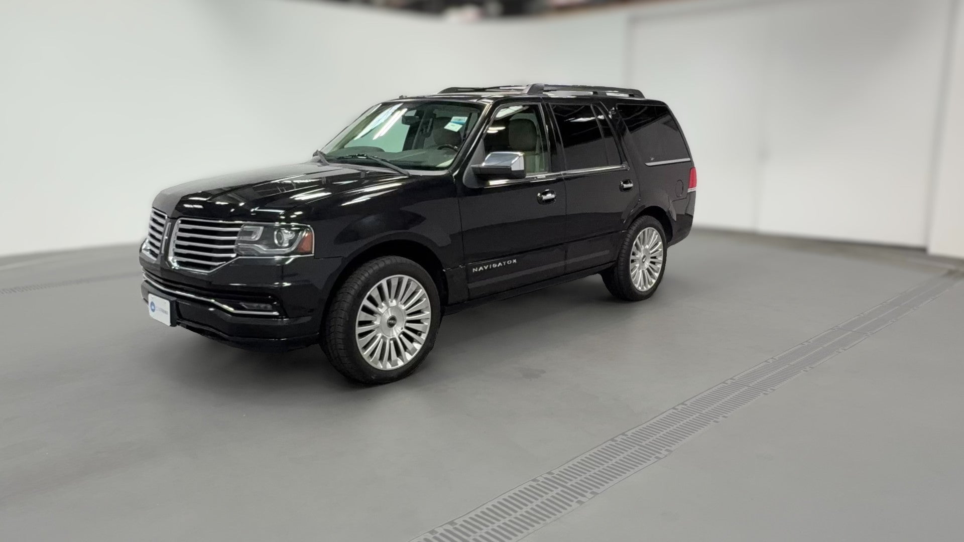 2015 Lincoln Navigator vehicle photo