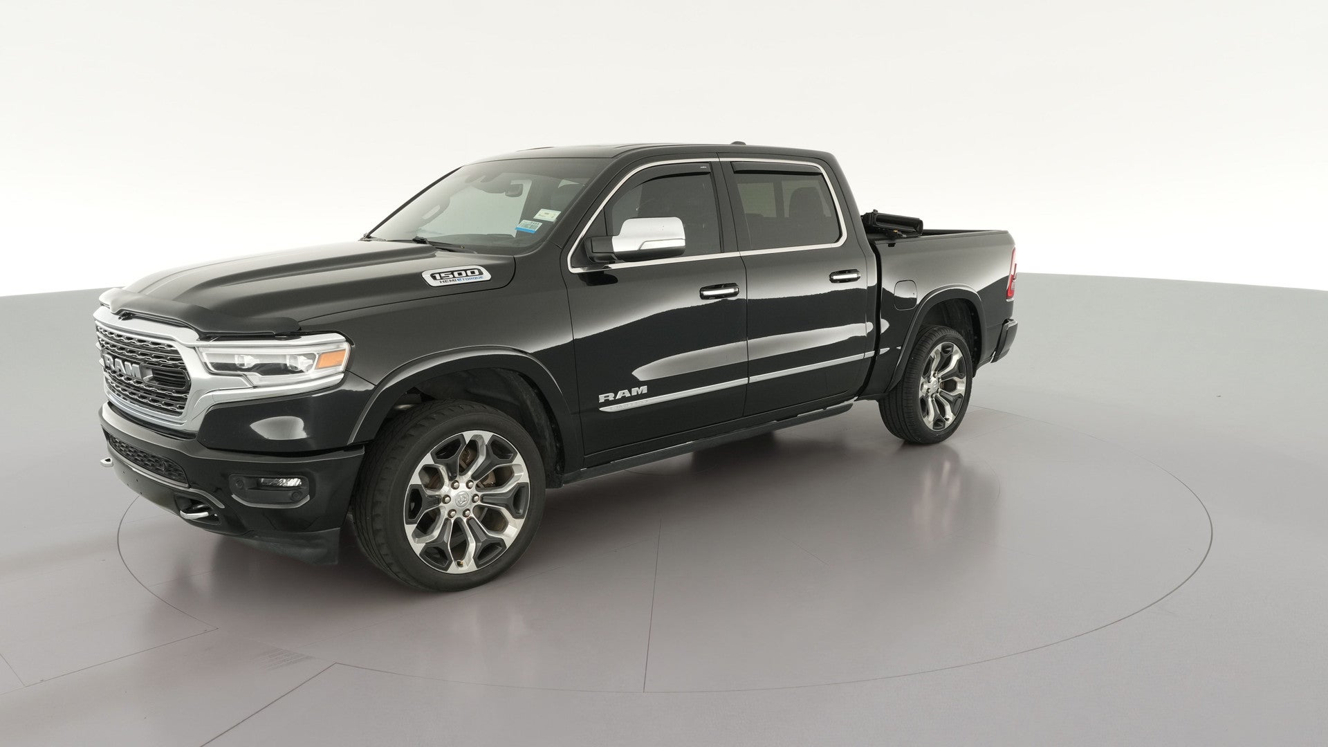 2022 Ram 1500 Crew Cab vehicle photo