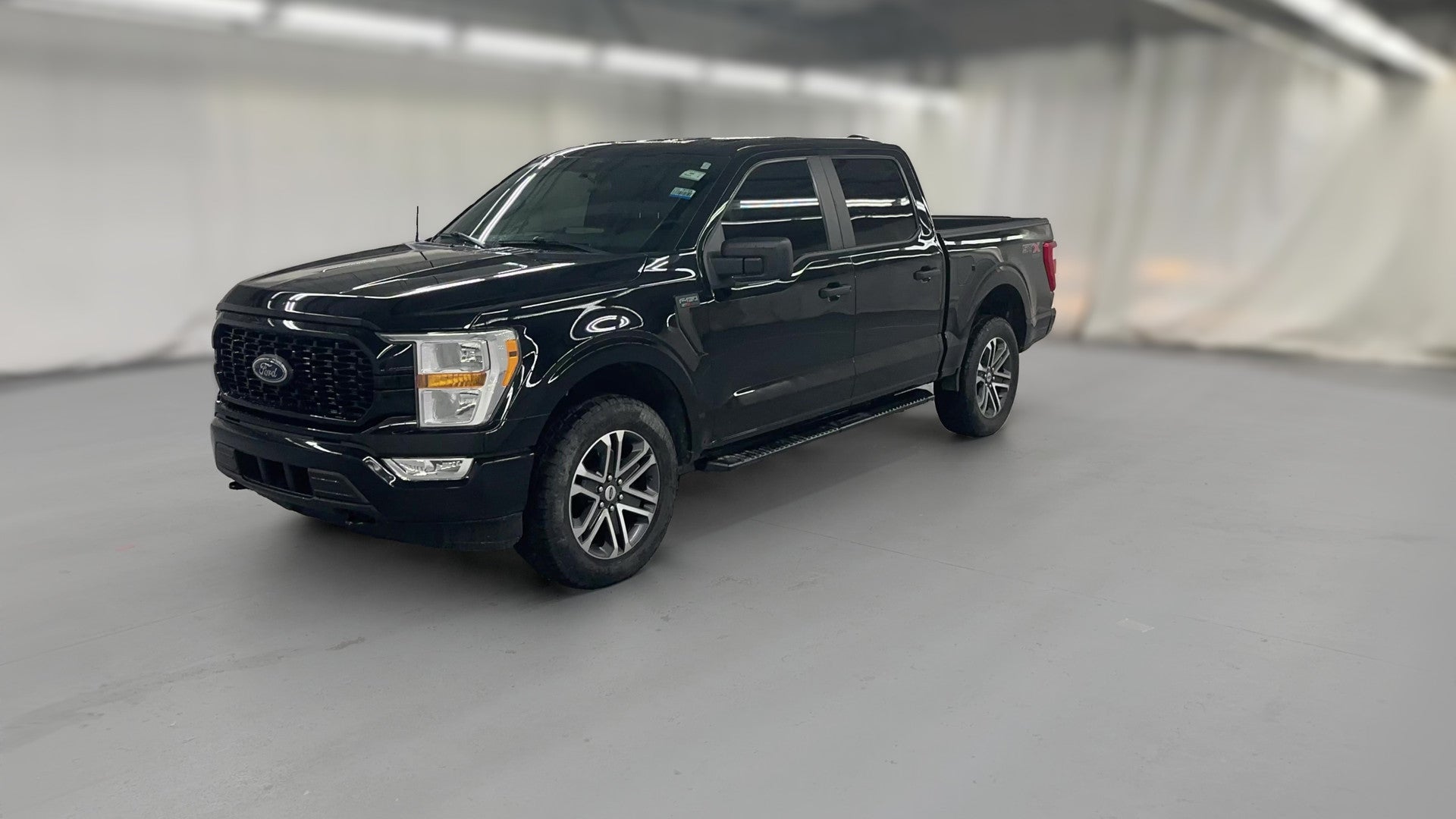2021 Ford F150 SuperCrew Cab vehicle photo