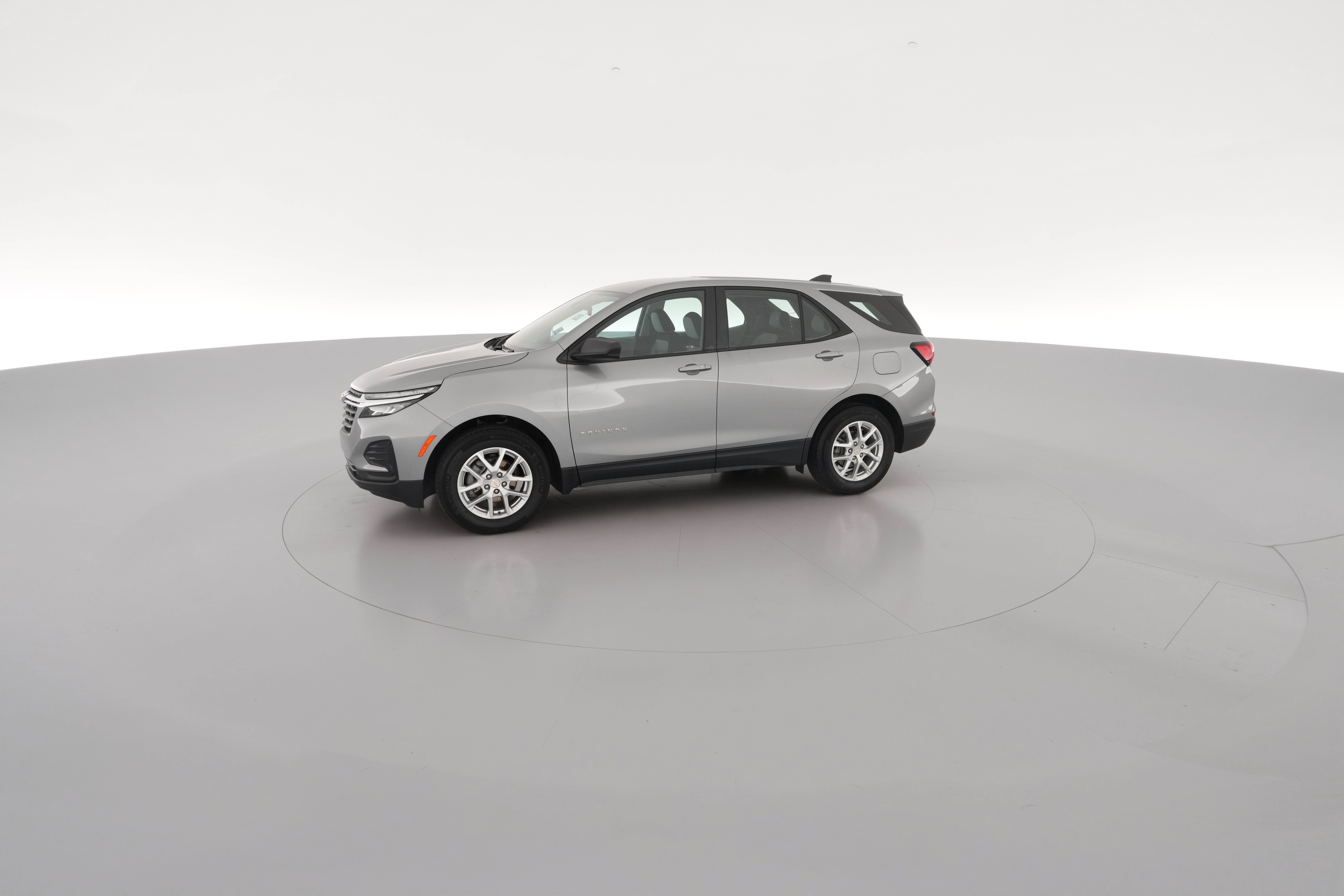 2024 Chevrolet Equinox LS - Photo 25