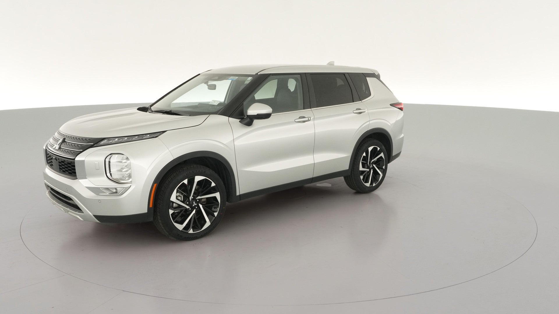 2024 Mitsubishi Outlander vehicle photo